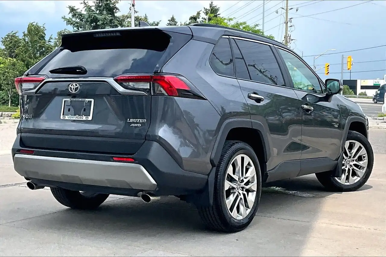 Toyota RAV 4 снимка Toyota RAV 4