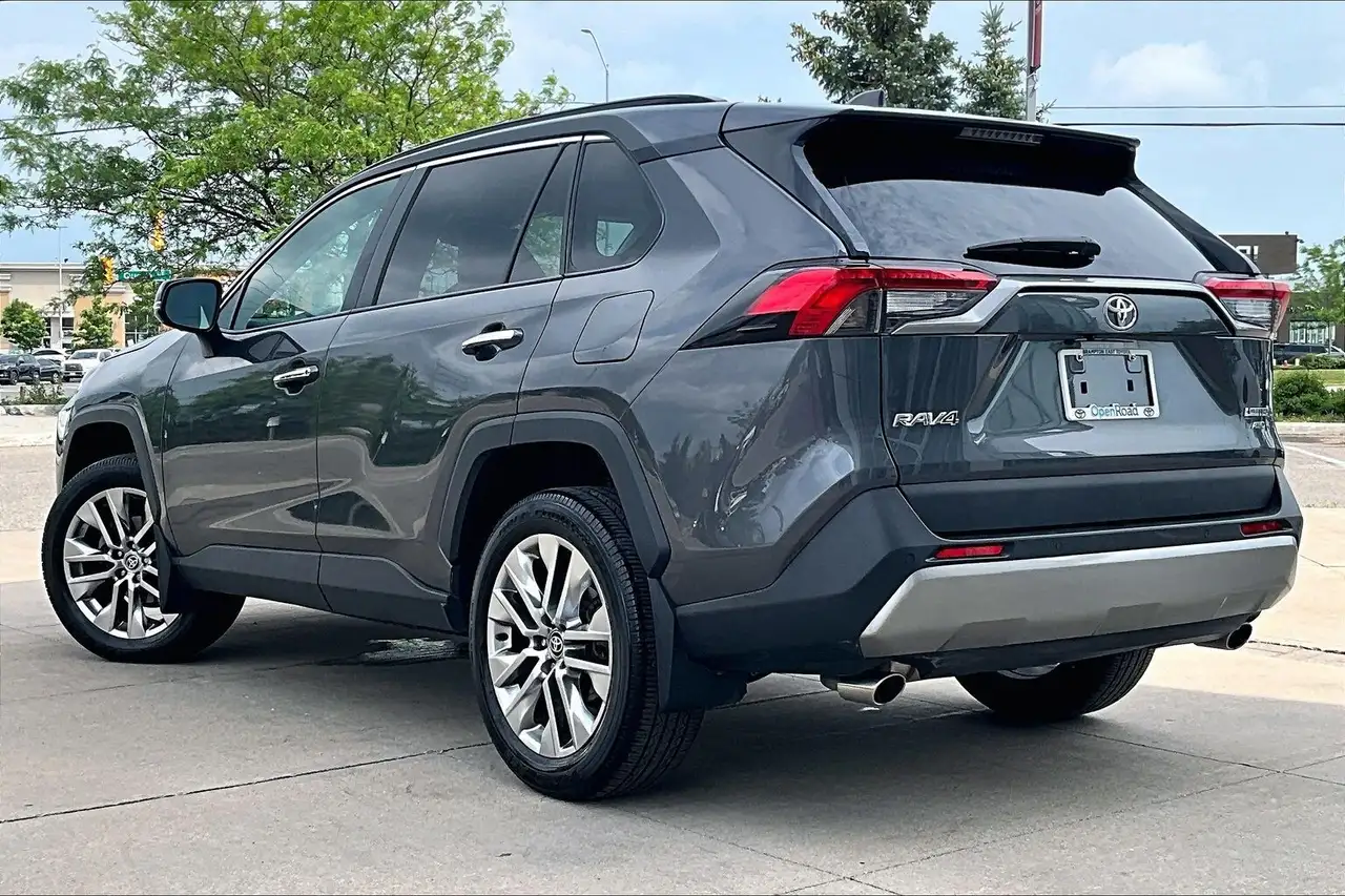 Toyota RAV 4 снимка Toyota RAV 4