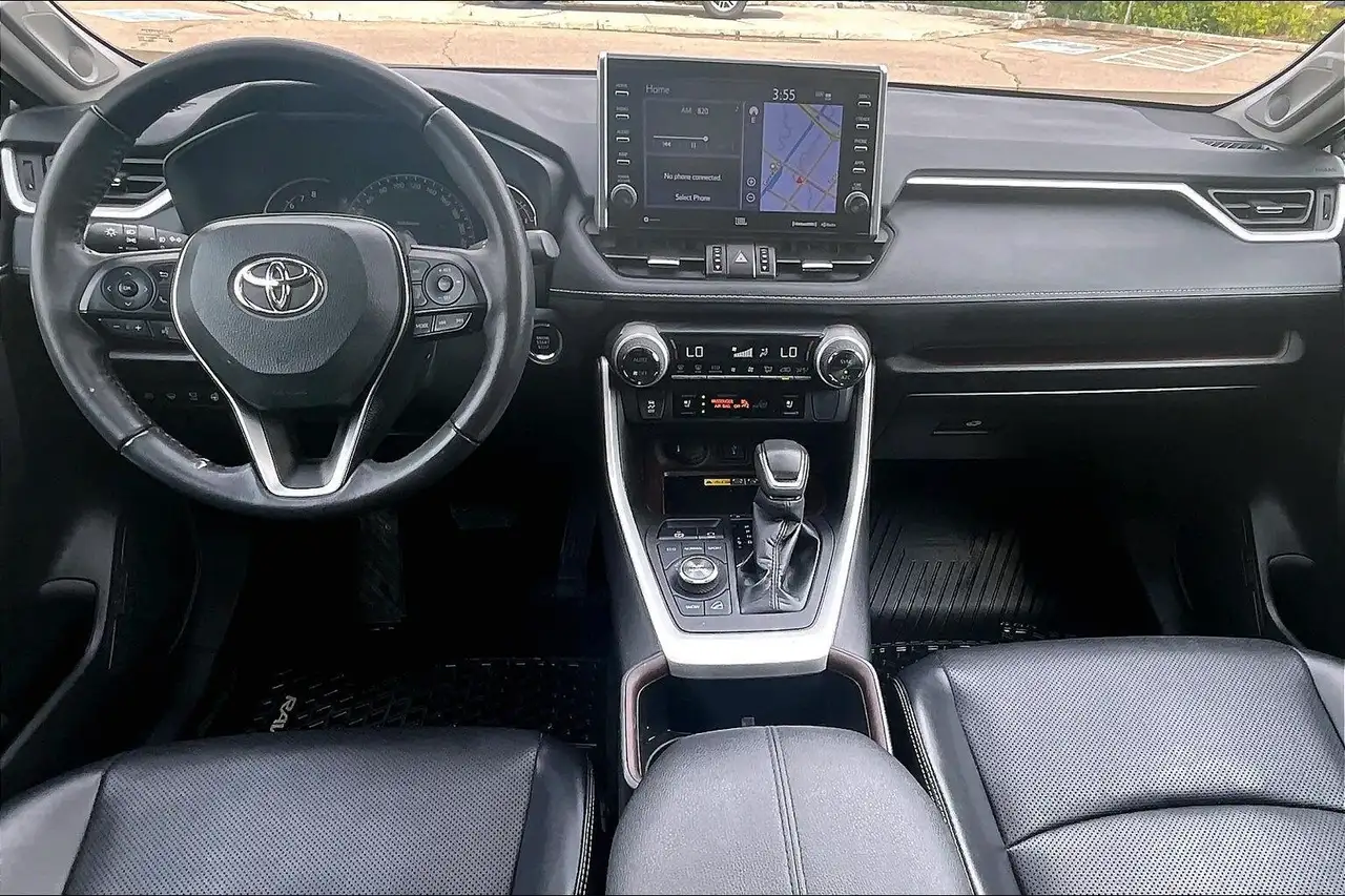 Toyota RAV 4 снимка Toyota RAV 4