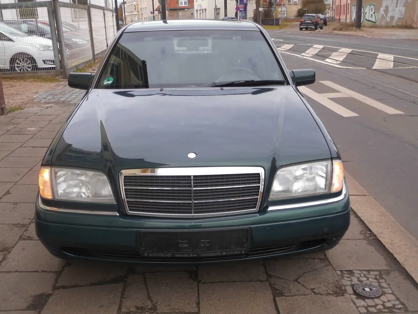 Mercedes-Benz C 180 C-Klasse Elegance Zöld - 1