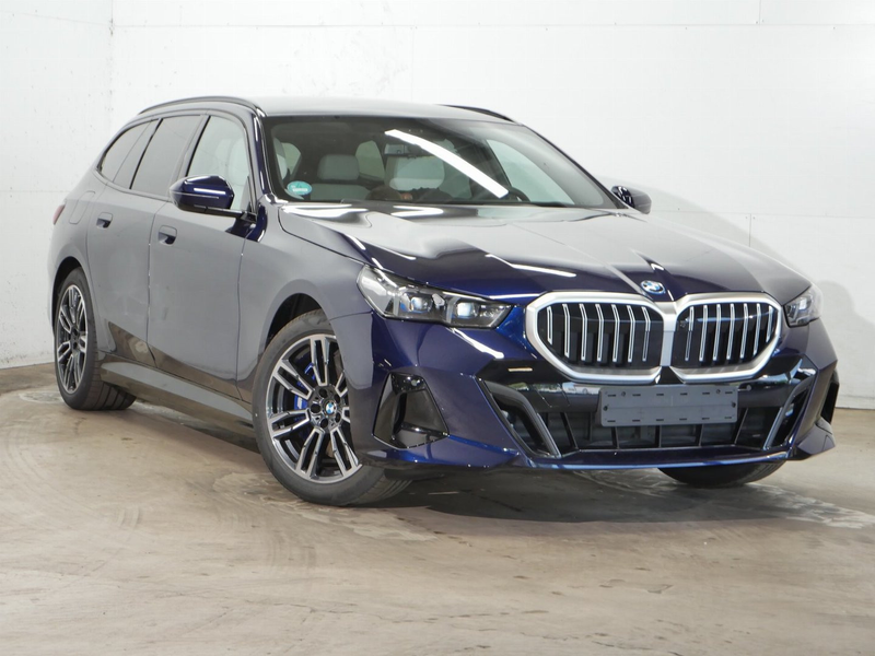 BMW 550 e xDrive M-Sport PANO*B&W*AHK*360°*HUD*MEMO* — photo 2