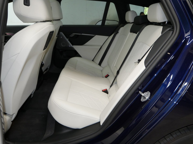 BMW 550 e xDrive M-Sport PANO*B&W*AHK*360°*HUD*MEMO* — photo 8