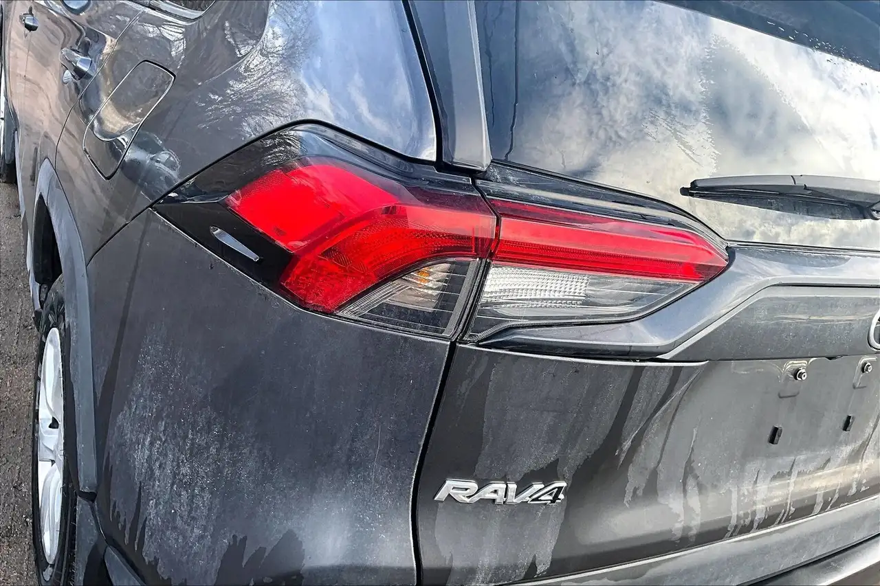 Toyota RAV 4 снимка Toyota RAV 4