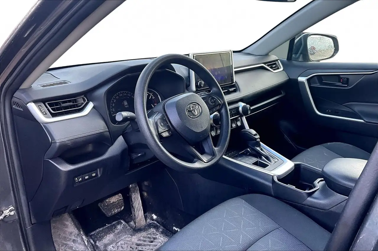 Toyota RAV 4 снимка Toyota RAV 4