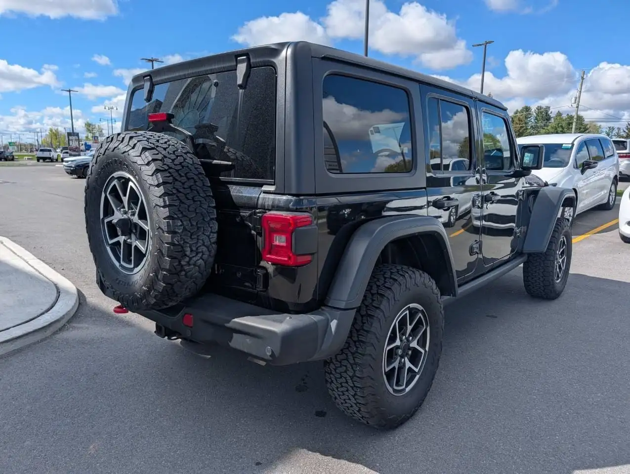 Jeep Wrangler снимка Jeep Wrangler