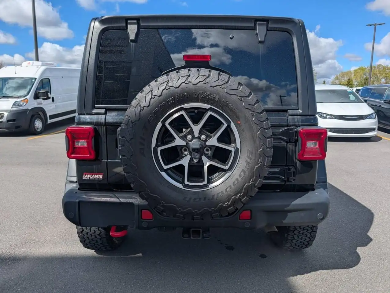 Jeep Wrangler снимка Jeep Wrangler