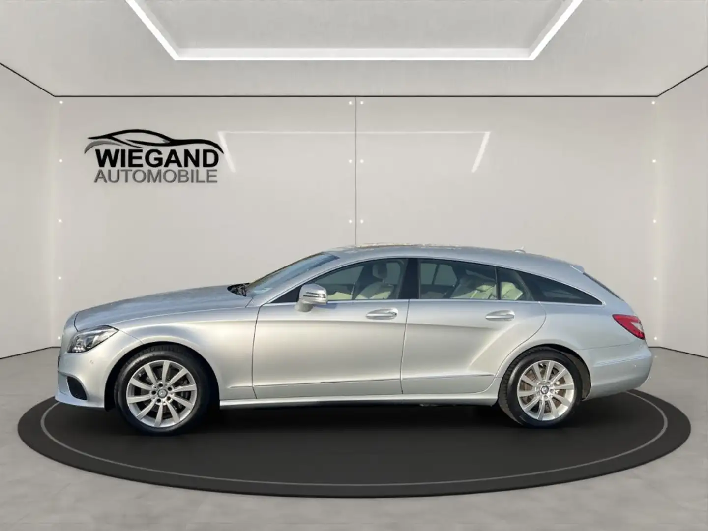 Mercedes-Benz CLS 350 CLS ShootingBrake 350d4Matic+LED+S-DACH+SHZ+ Silber - 2