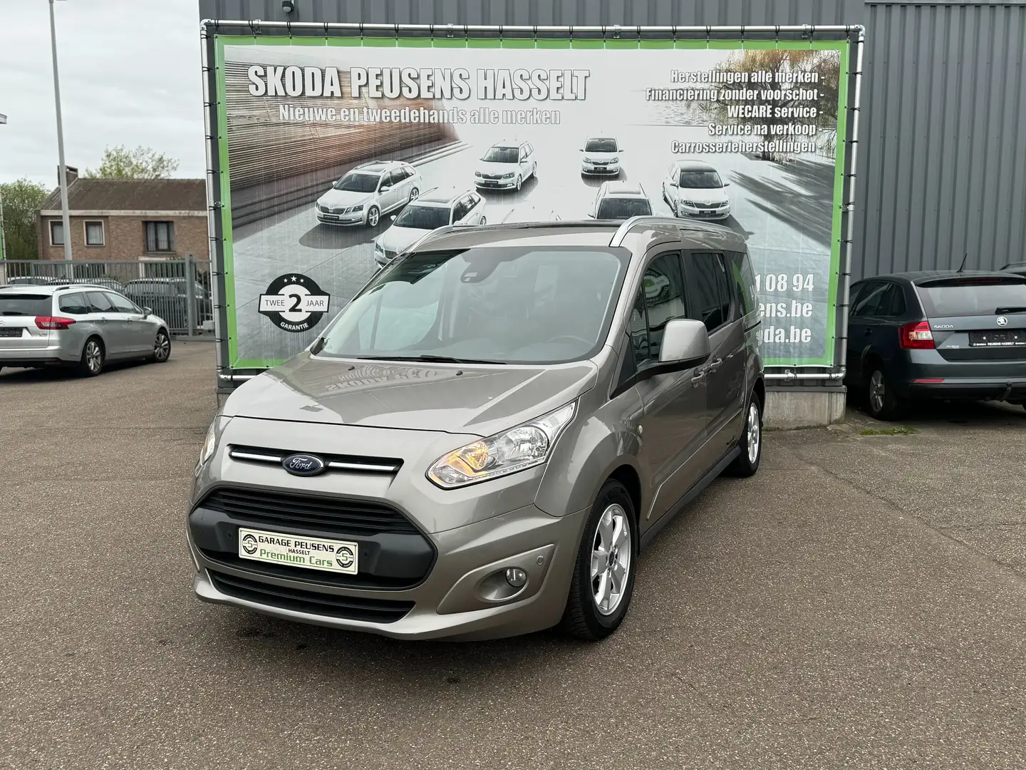 Ford Tourneo Connect 1.5 TDI - NAVI - Gris - 1