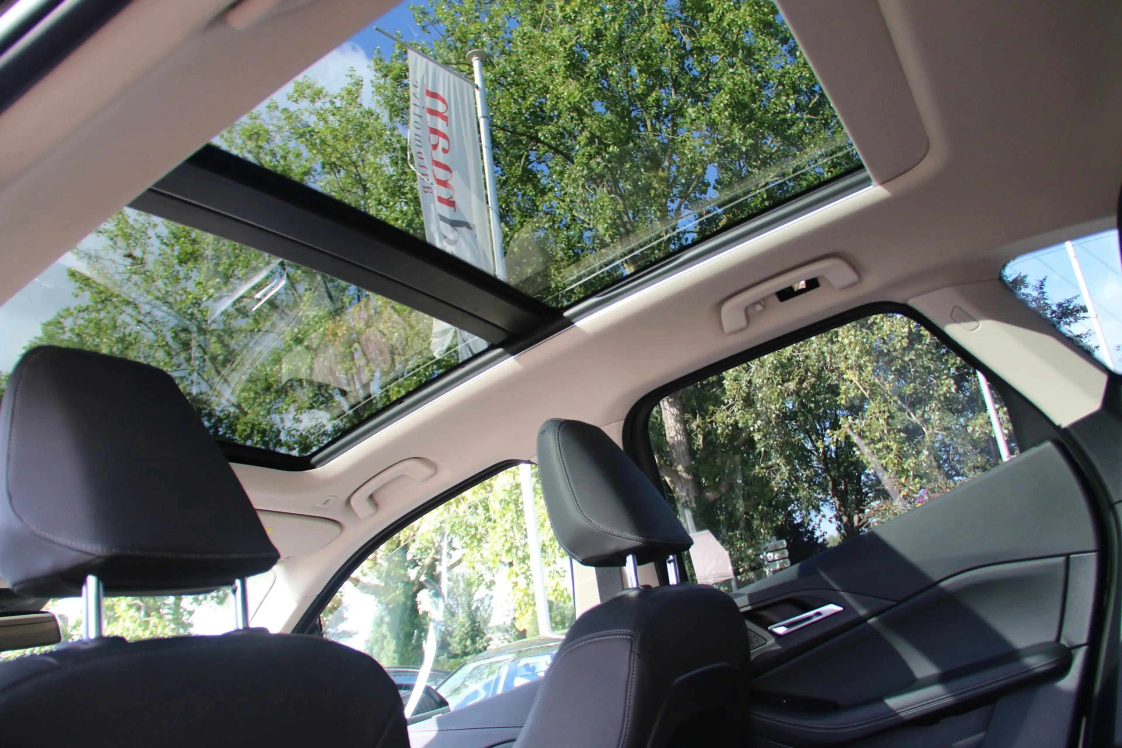 BMW 225 2-serie Active Tourer 225e xDrive SOH 96,7% — photo 9