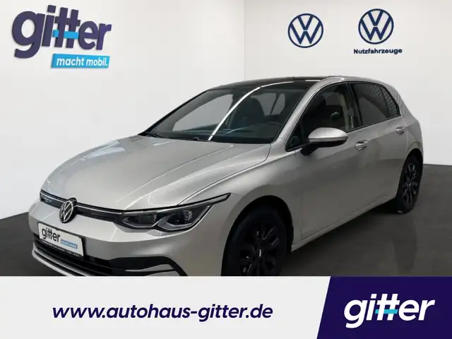 Volkswagen Golf 1.5 Life PANNO HEAD UP KLIMA HUD StandHZG El. Pano