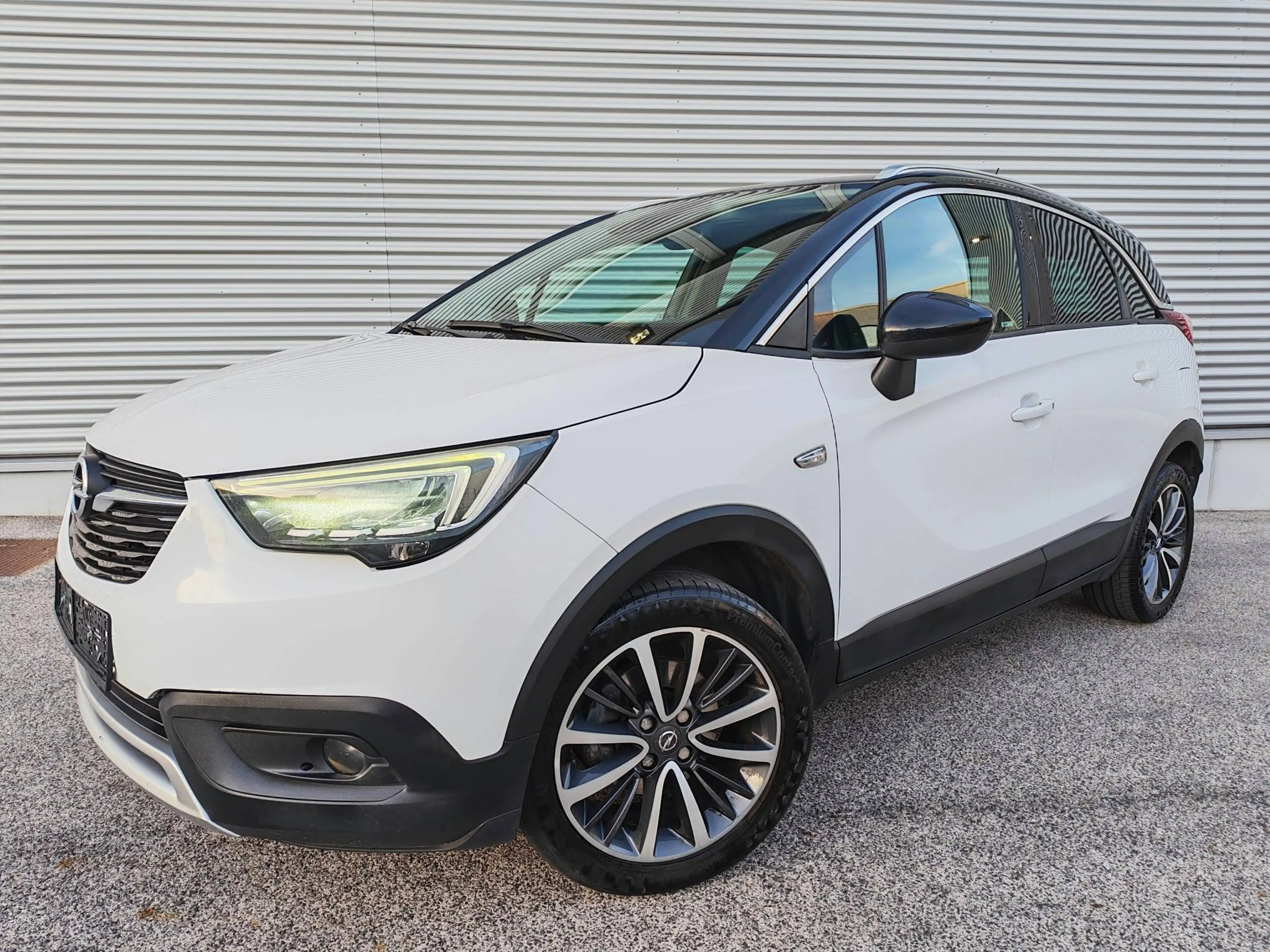 Opel Crossland X Ultimate°SERVICE NEU°NAVI°LED°T.LEDER°130TKM — photo 3