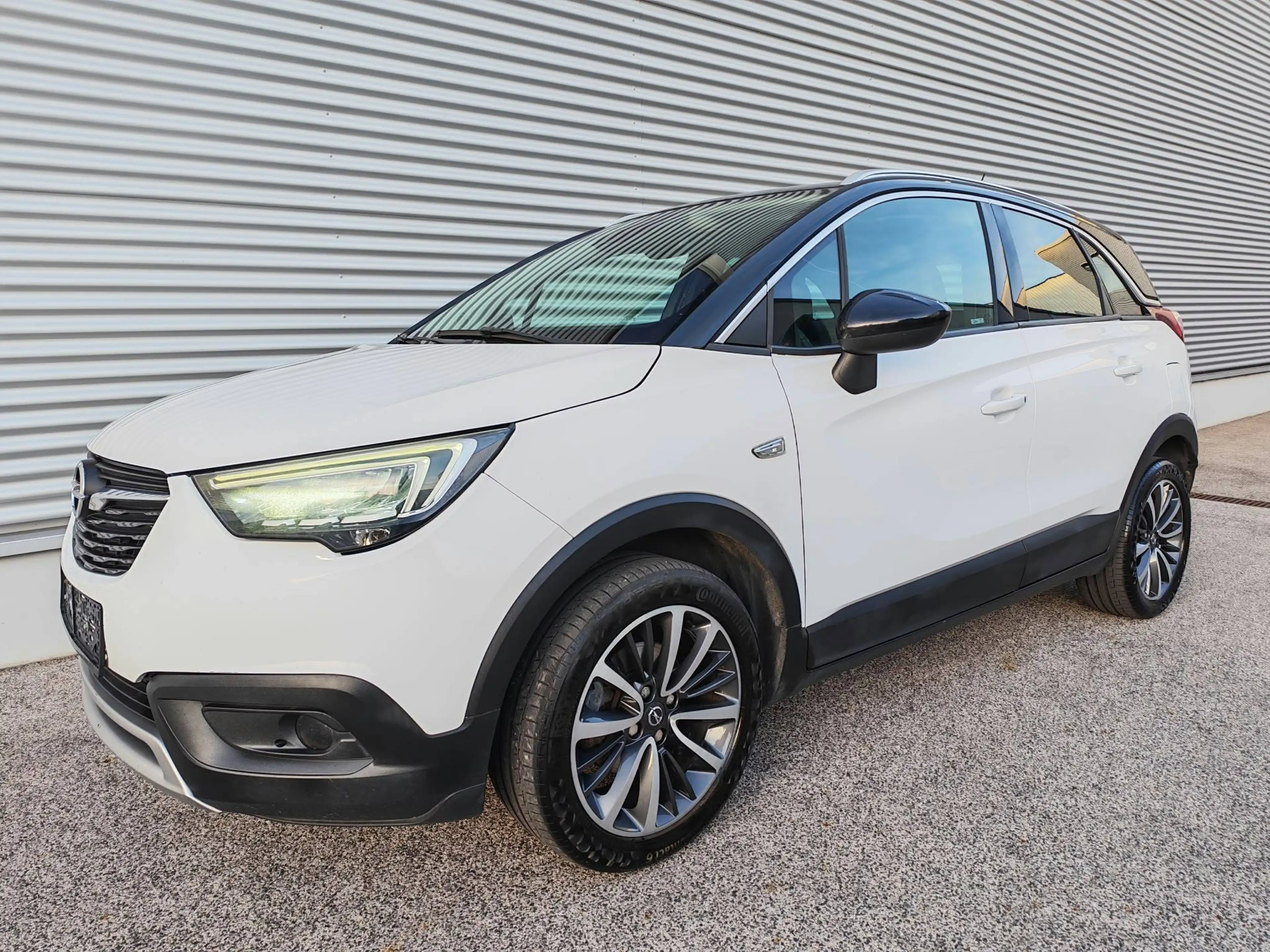 Opel Crossland X Ultimate°SERVICE NEU°NAVI°LED°T.LEDER°130TKM — photo 4