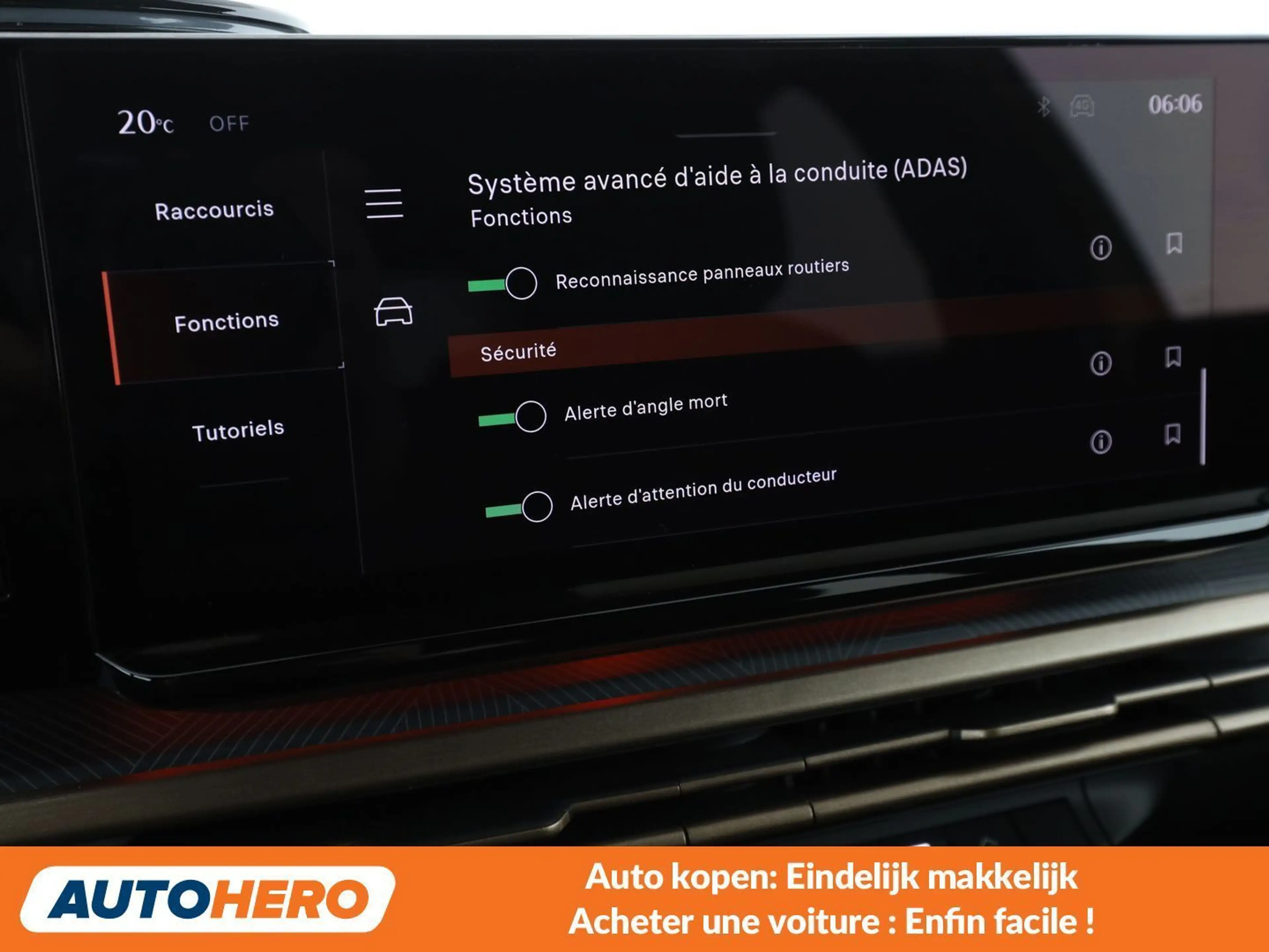 Lancia Ypsilon 1.2 Mild-Hybrid — photo 13