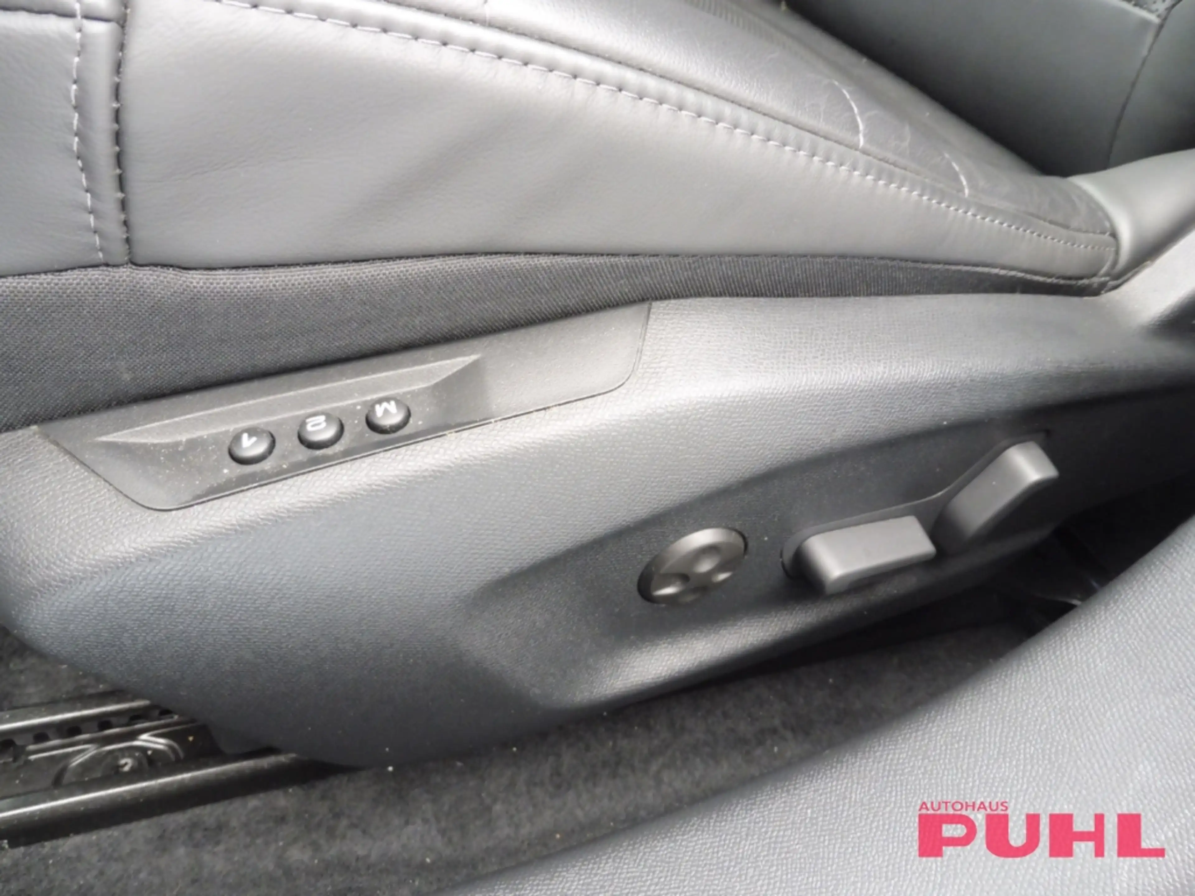Citroen C5 X Hybrid225 (Plug-In) Shine Pack S&S (EU6d) — photo 9