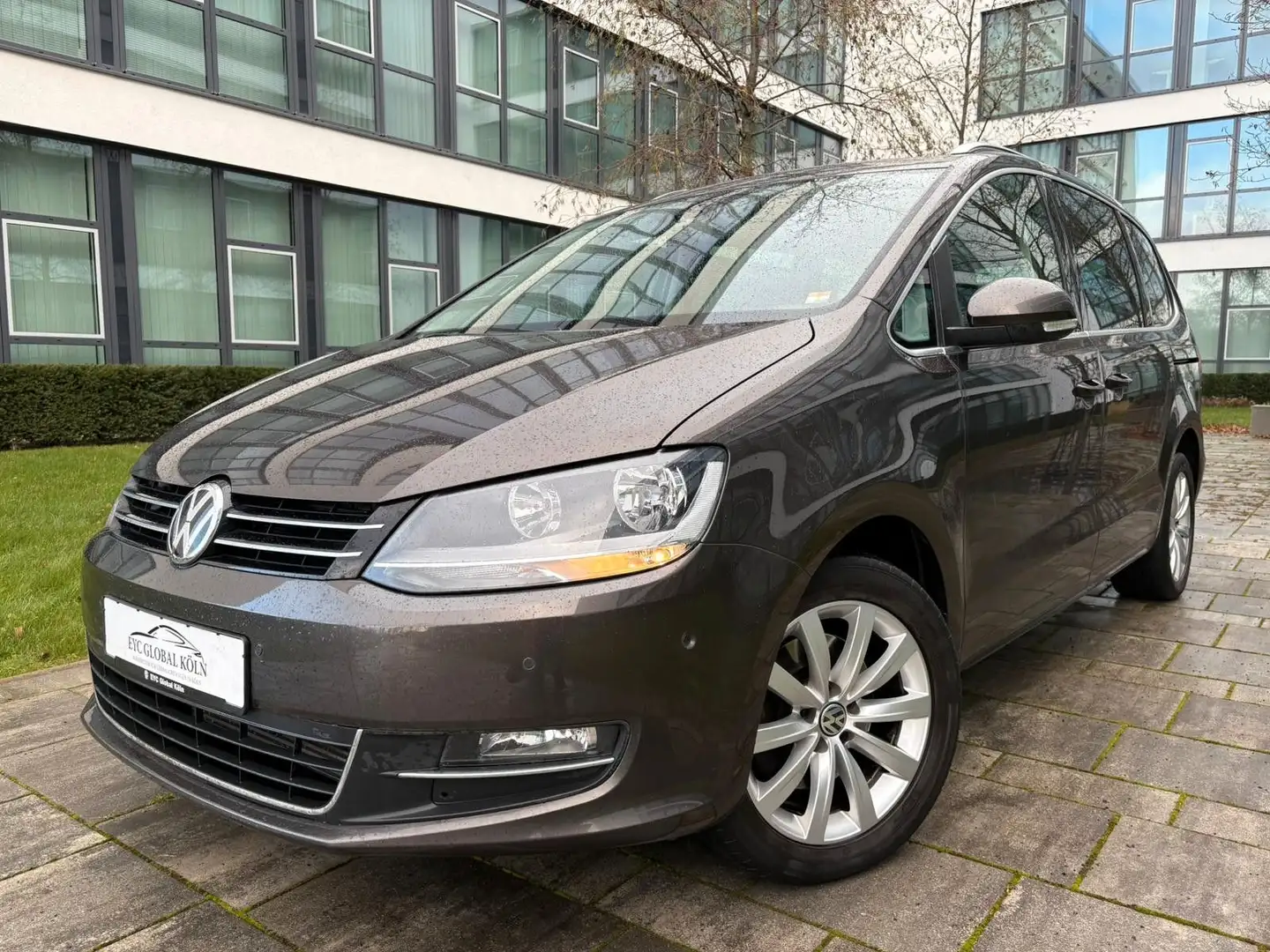 Volkswagen Sharan Highline,Automatik,Navi,7Sitz,8-Fach Alu, Noir - 1