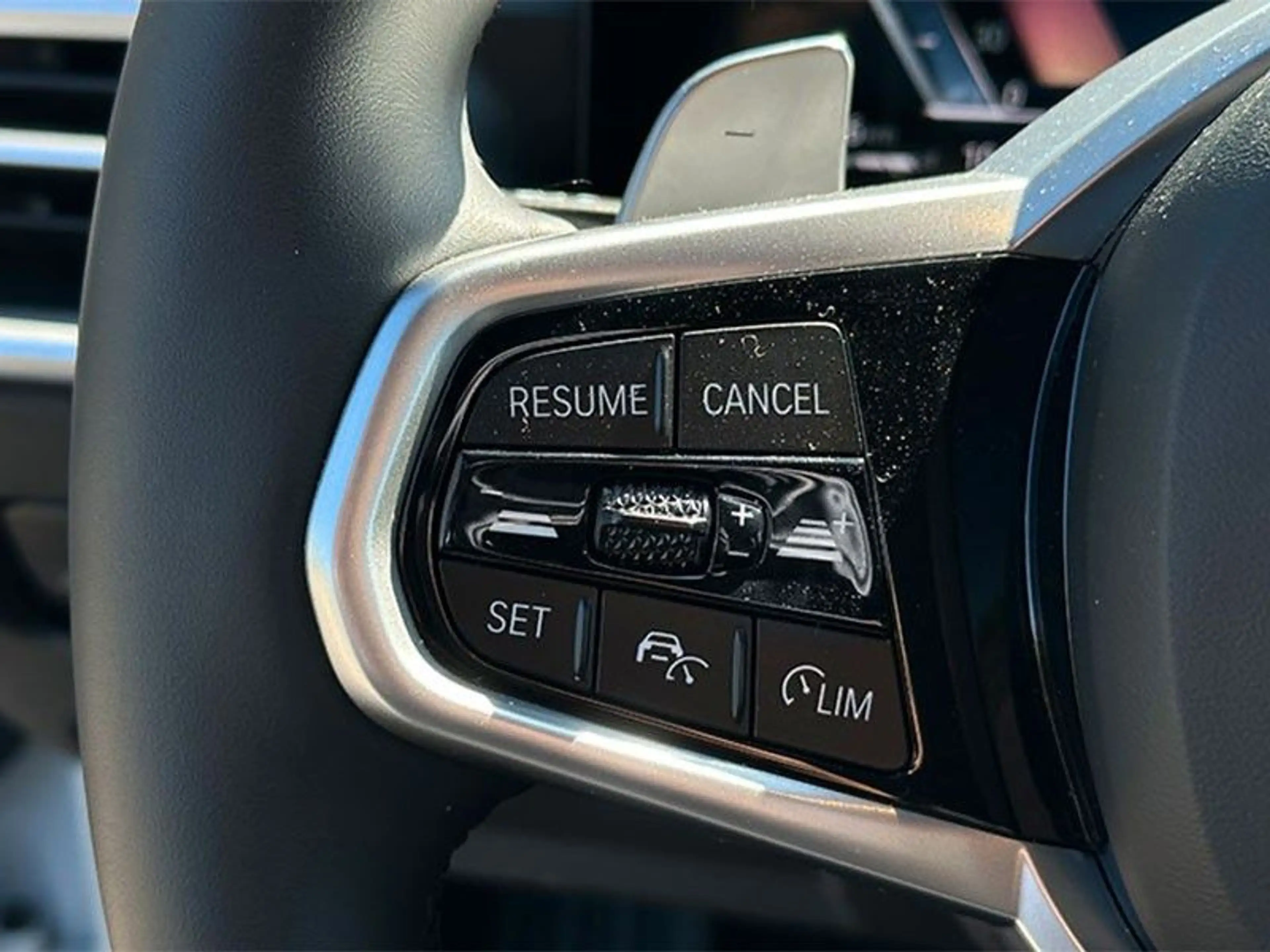 BMW 330 3 Touring 330 i xDrive M Sport — photo 8