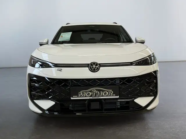 Volkswagen T-Roc view 6