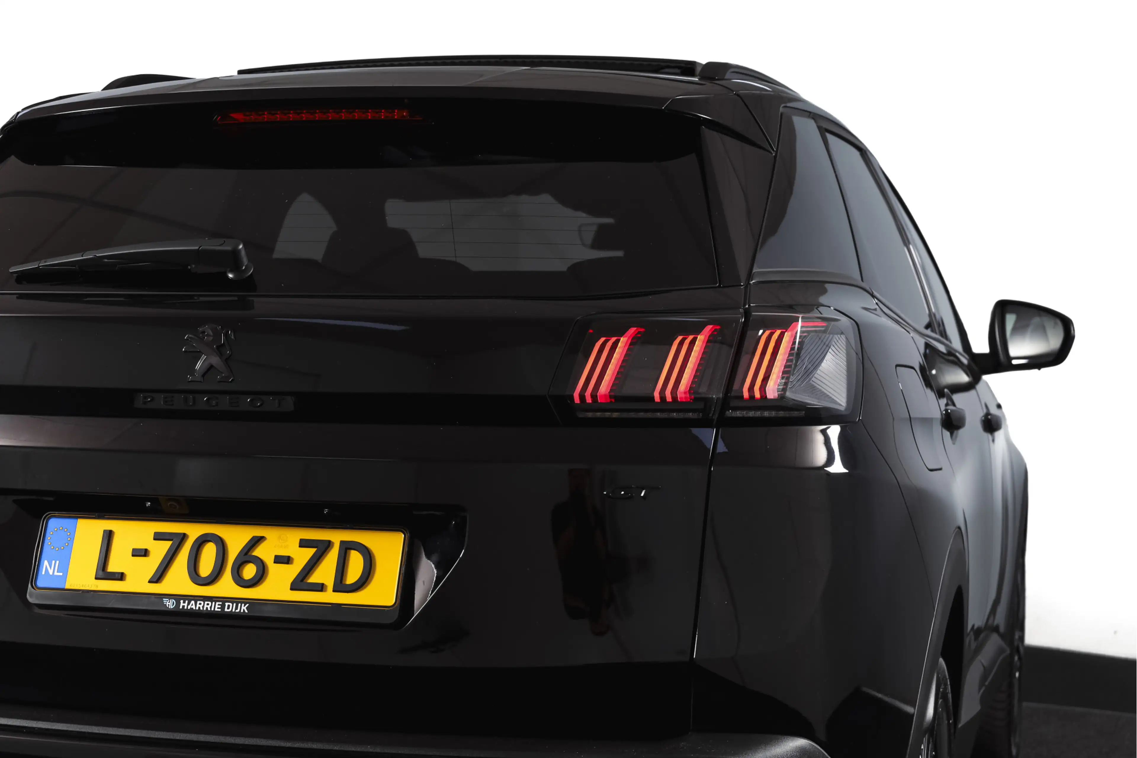 Peugeot 3008 1.2 PureTech Blue Lease GT 131 PK | black pakket | — photo 15