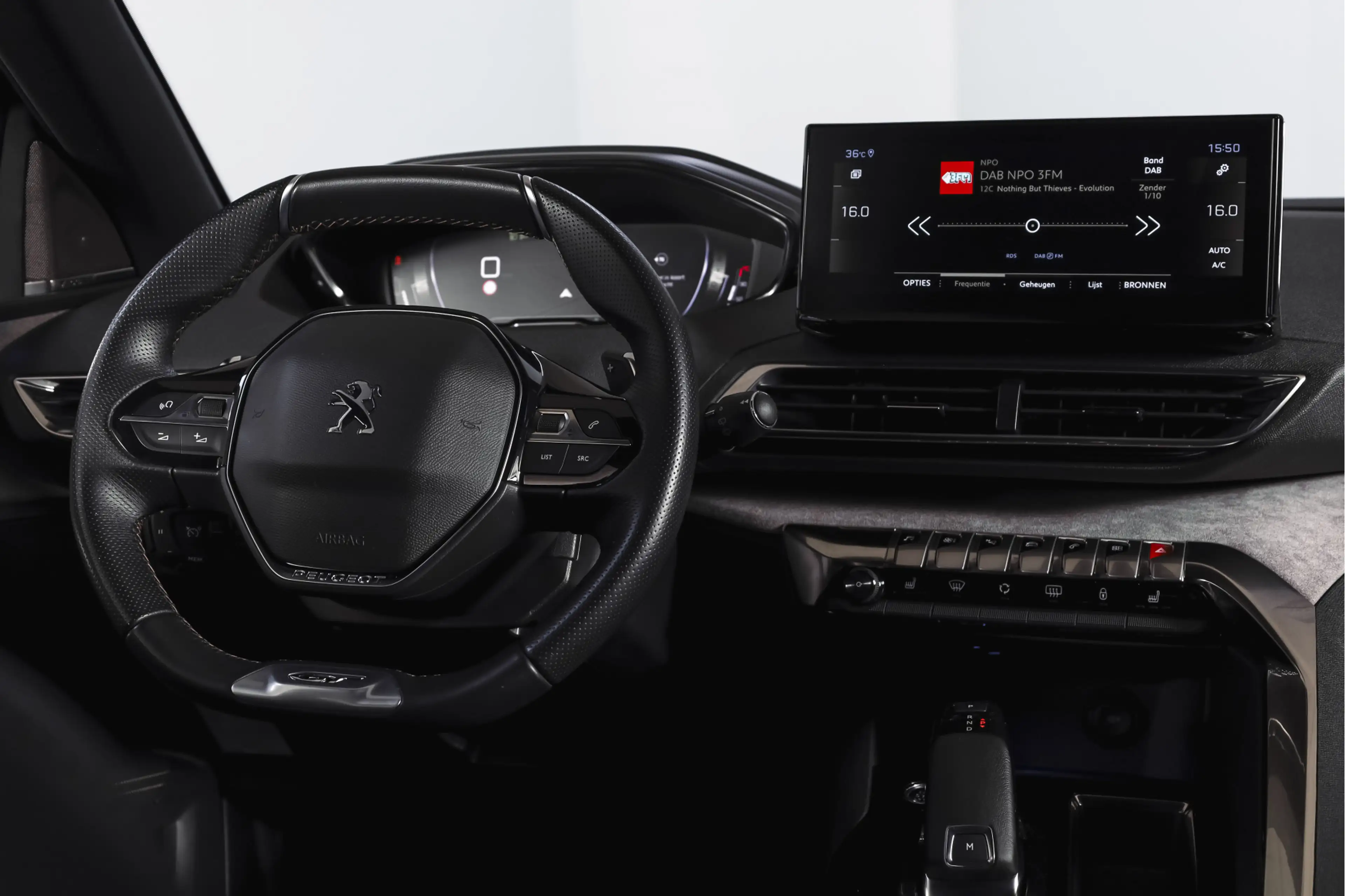 Peugeot 3008 1.2 PureTech Blue Lease GT 131 PK | black pakket | — photo 47
