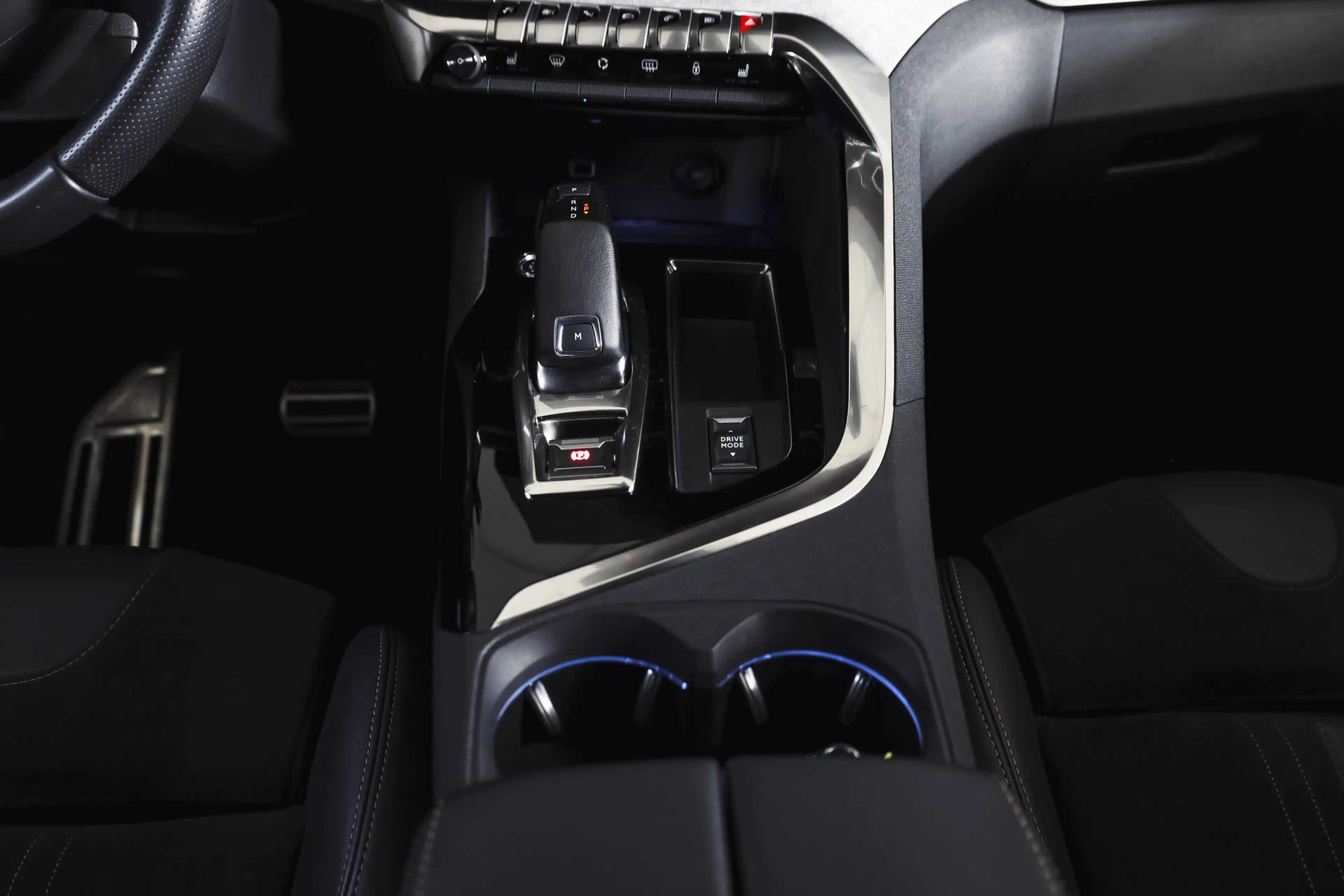 Peugeot 3008 1.2 PureTech Blue Lease GT 131 PK | black pakket | — photo 31