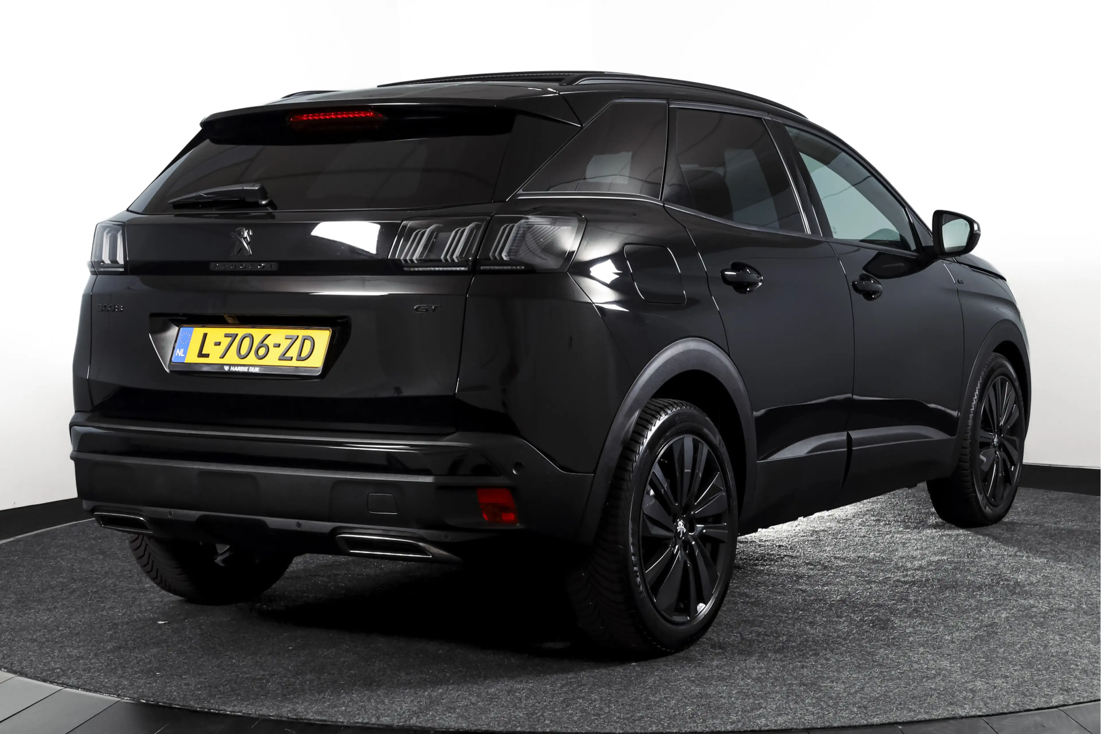 Peugeot 3008 1.2 PureTech Blue Lease GT 131 PK | black pakket | — photo 2