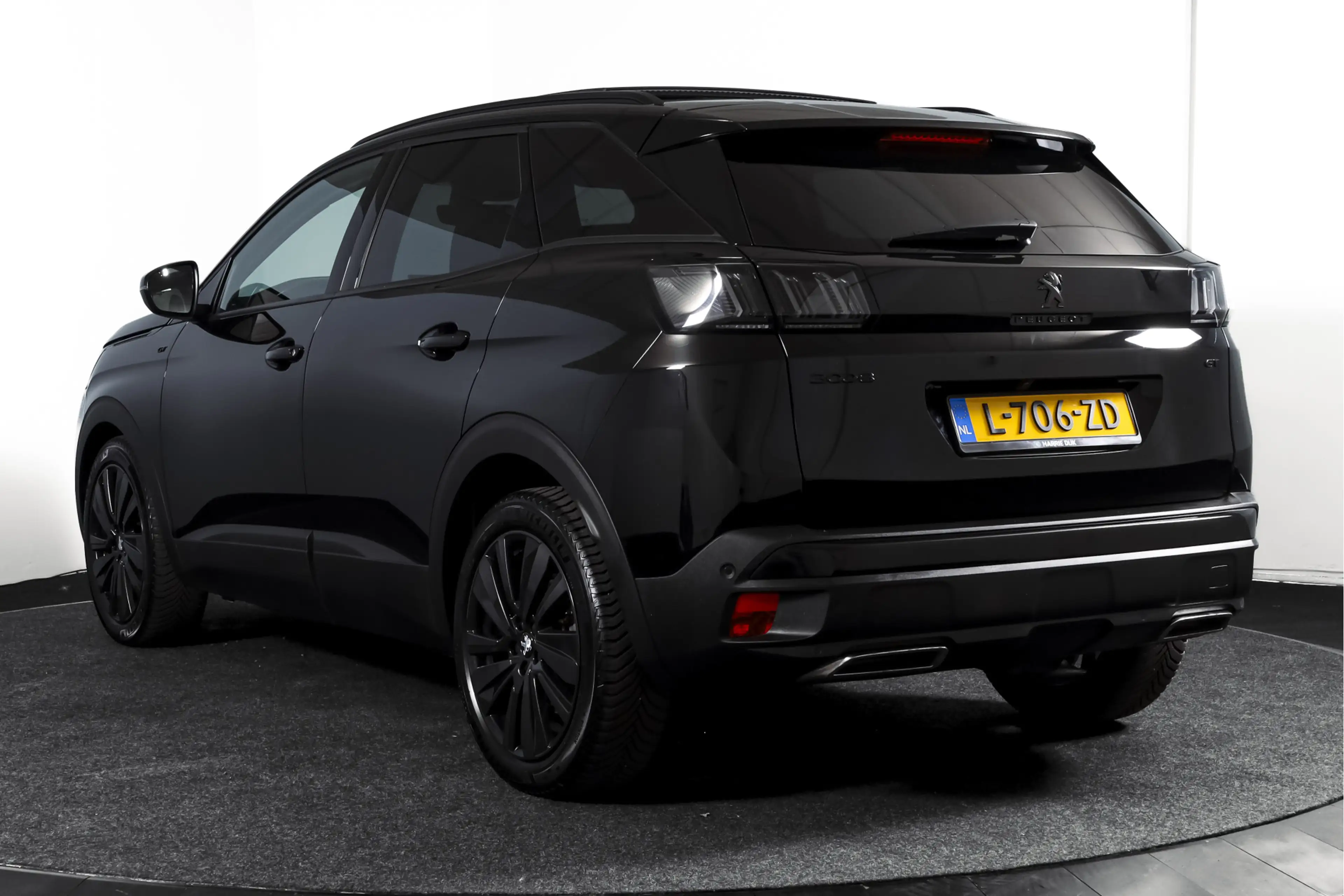 Peugeot 3008 1.2 PureTech Blue Lease GT 131 PK | black pakket | — photo 29