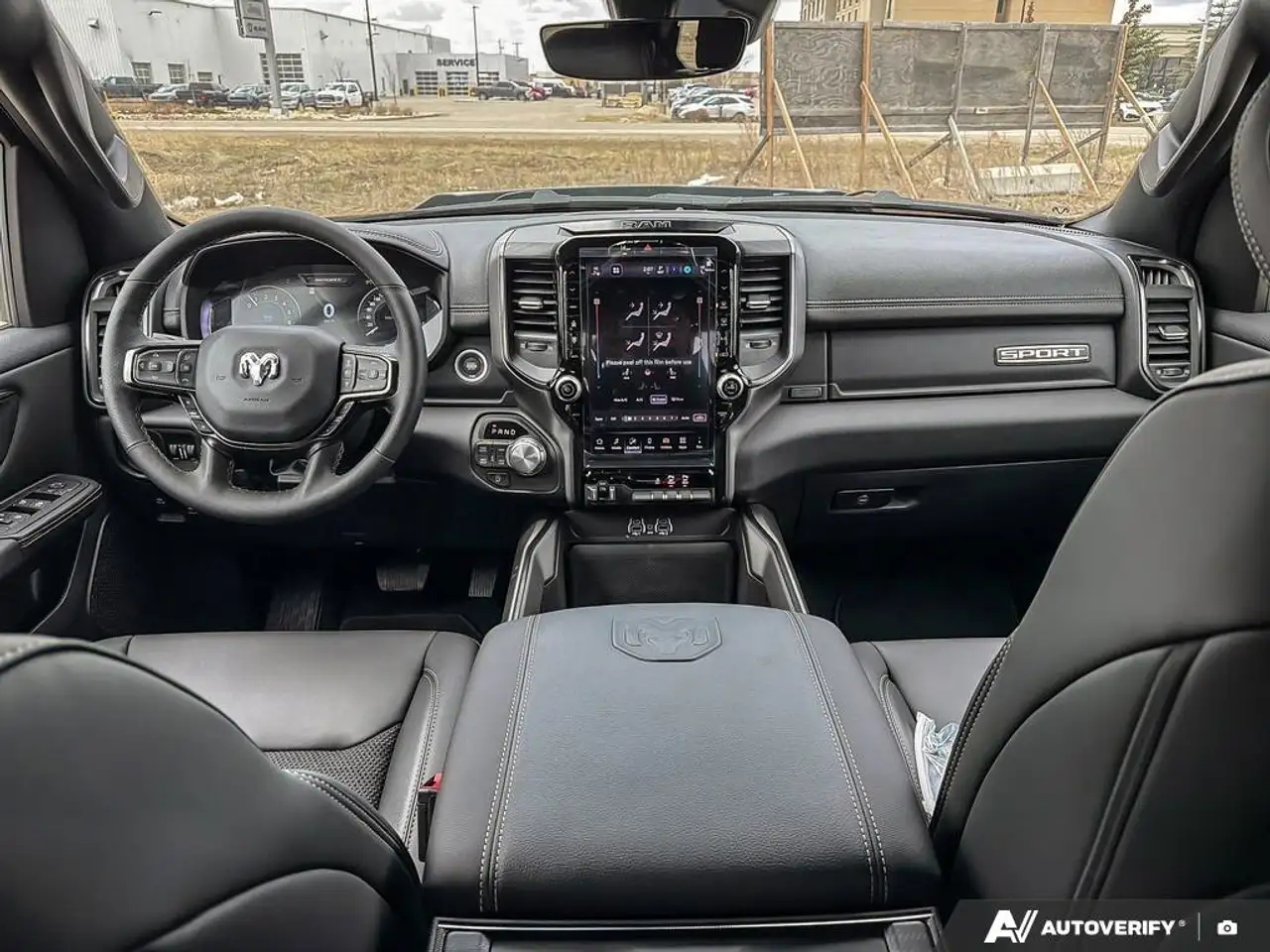RAM 1500 снимка RAM 1500