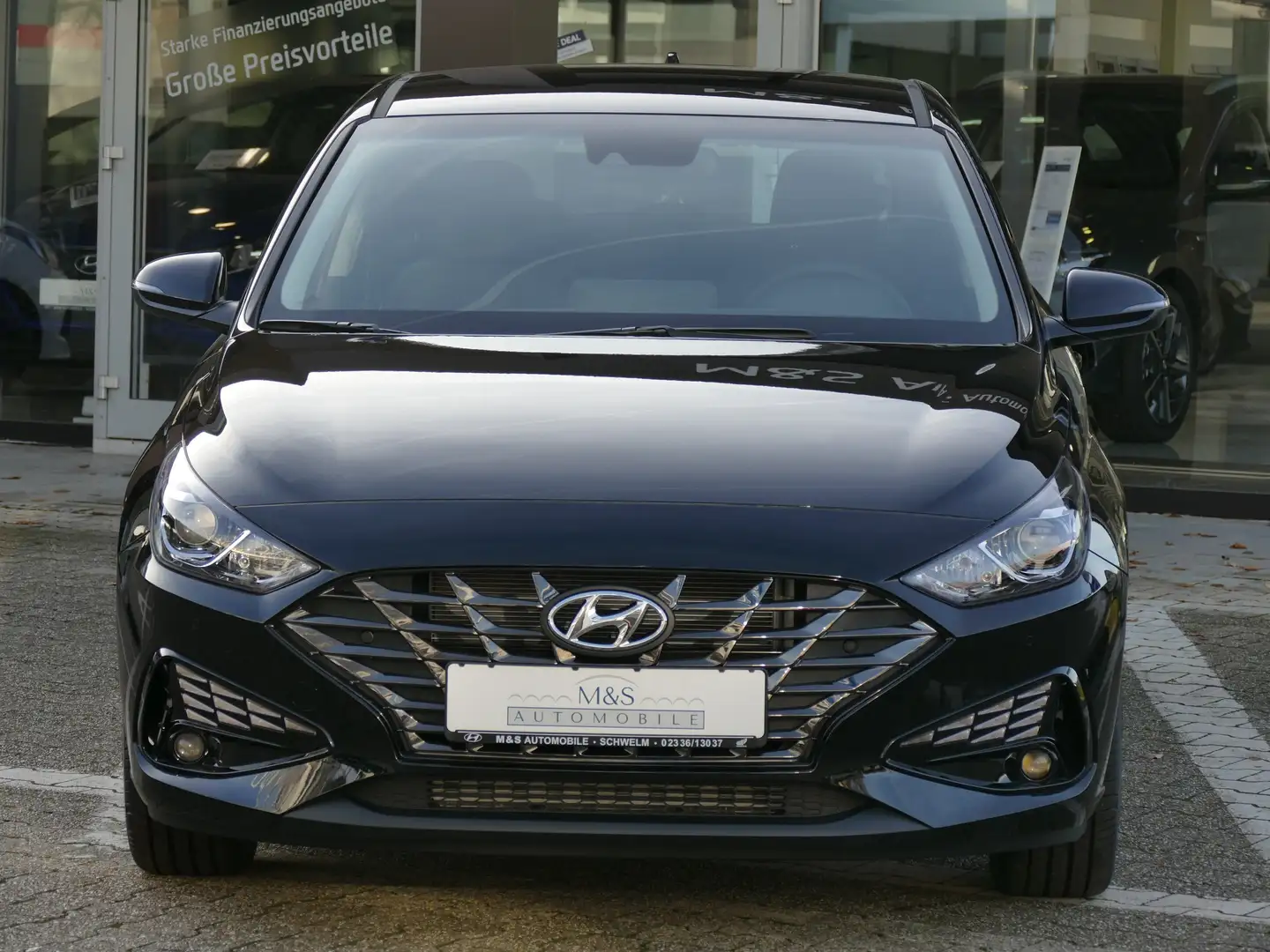 Hyundai i30 1.0 T-GDI 48V-Hyb Trend*VORFÜHRWAGEN-ABVERKAUF* Schwarz - 2