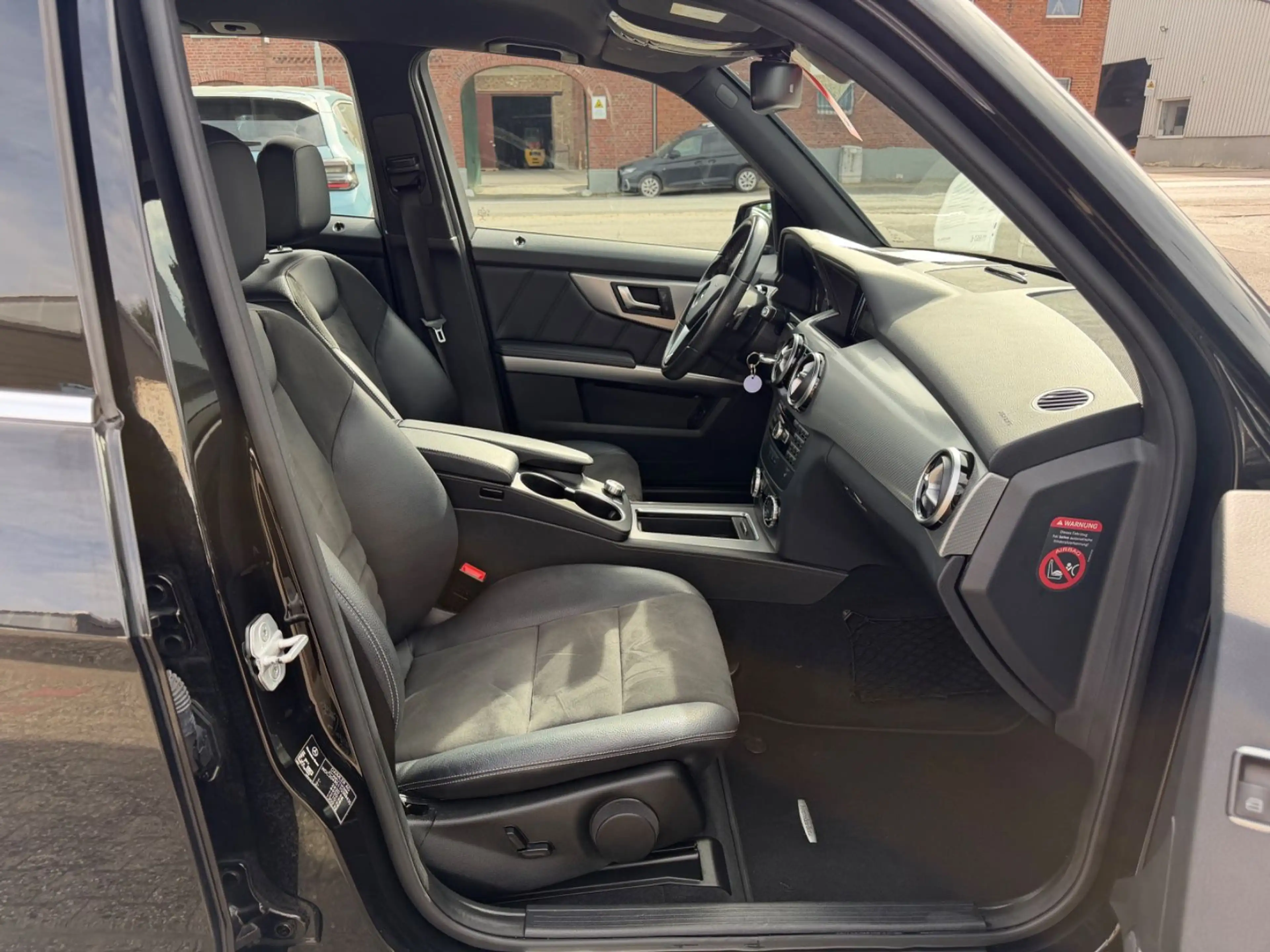 Mercedes-Benz GLK 200 CDI SPORTPAKET Sitzhz Tempo Navi XENON — photo 11