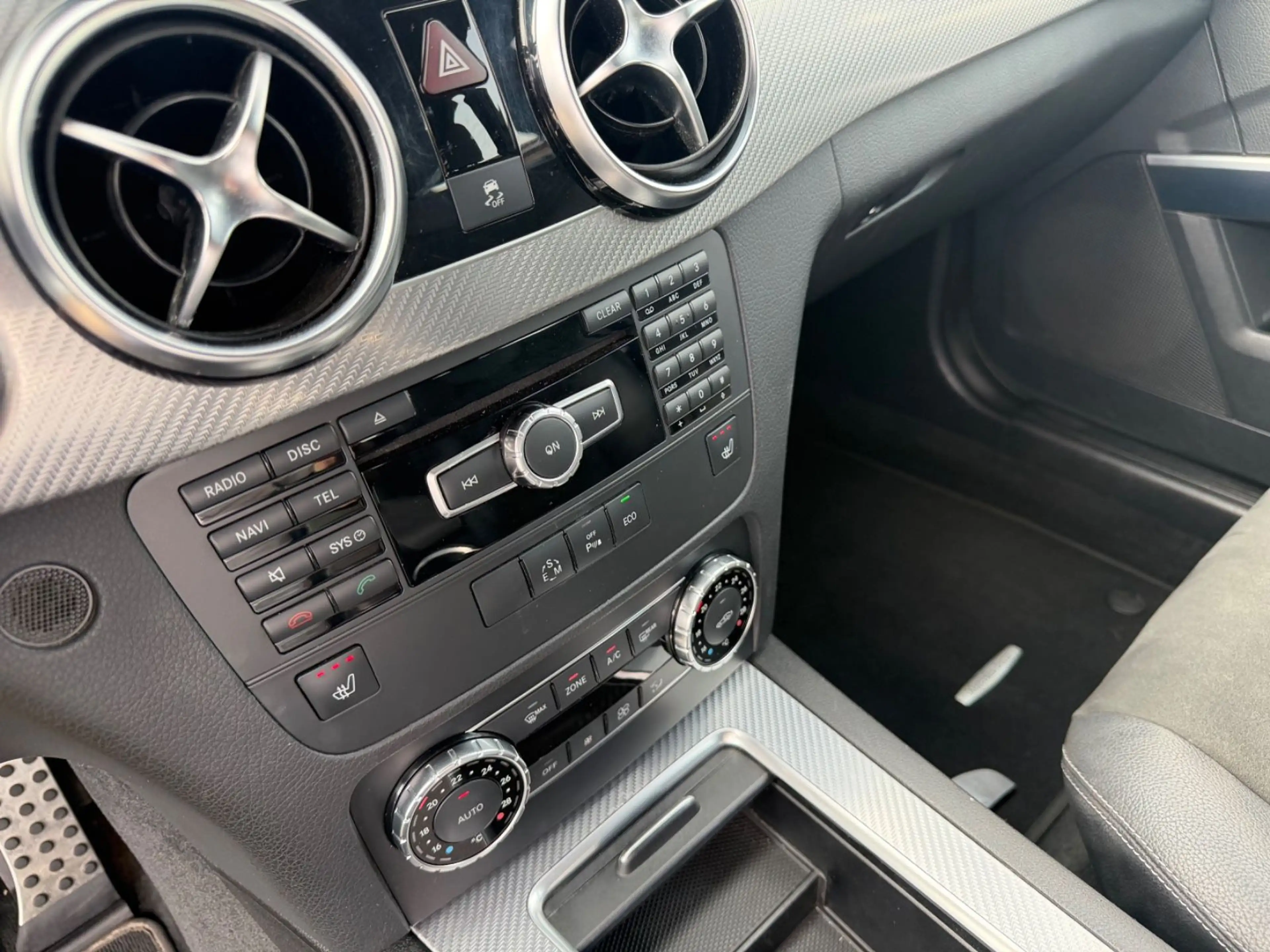 Mercedes-Benz GLK 200 CDI SPORTPAKET Sitzhz Tempo Navi XENON — photo 15