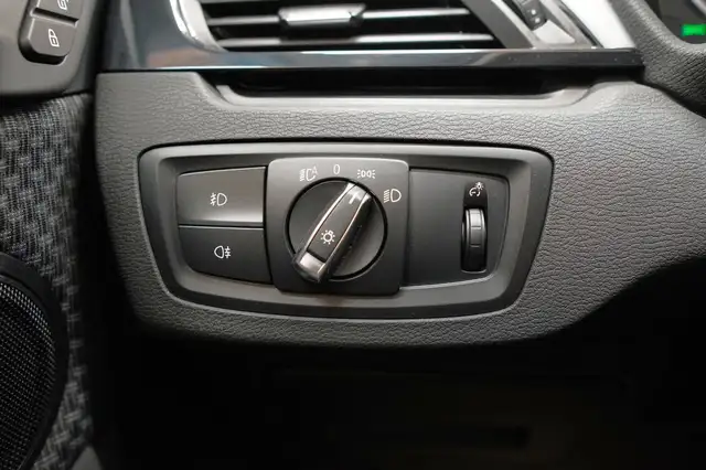 BMW X1 view 25