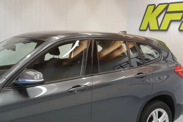 BMW X1 view 12