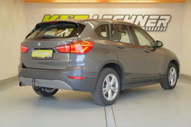 BMW X1 view 4