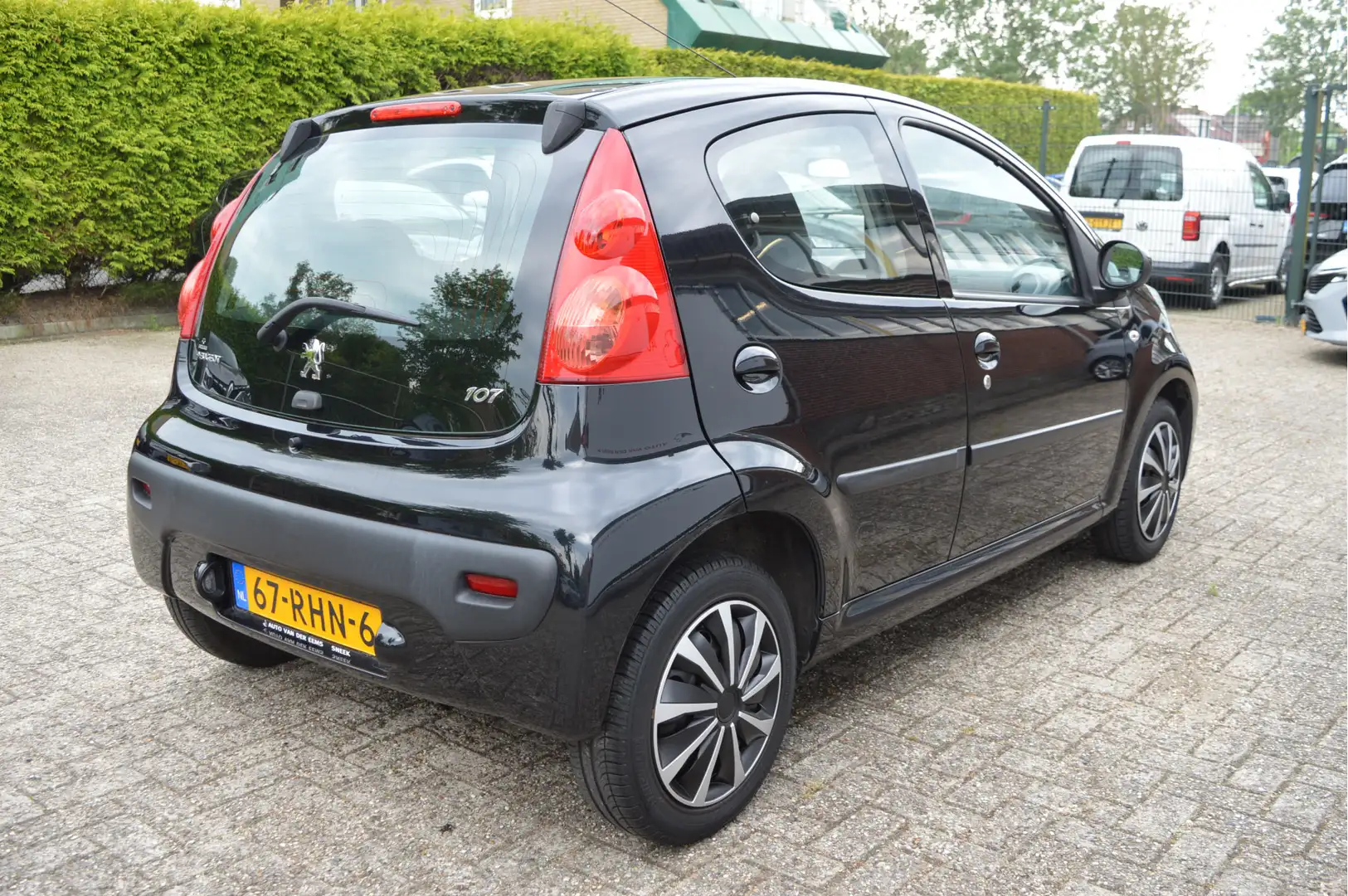Peugeot 107 1.0-12V XS Nap / Airco / 5 deurs Zwart - 2