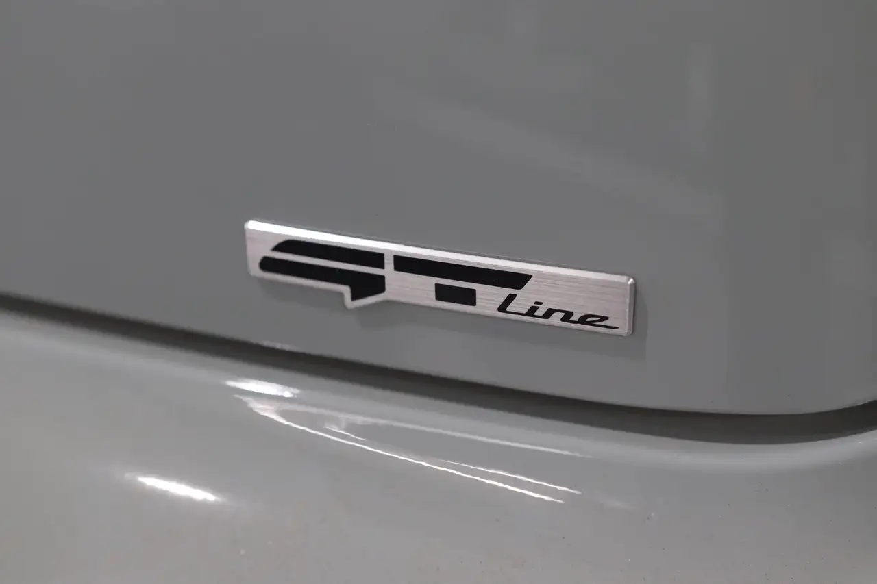 Kia K4 снимка Kia K4