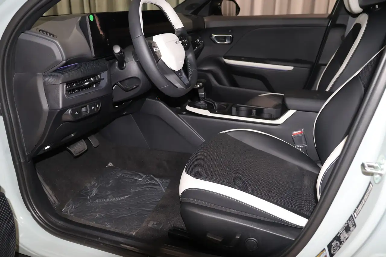 Kia K4 снимка Kia K4