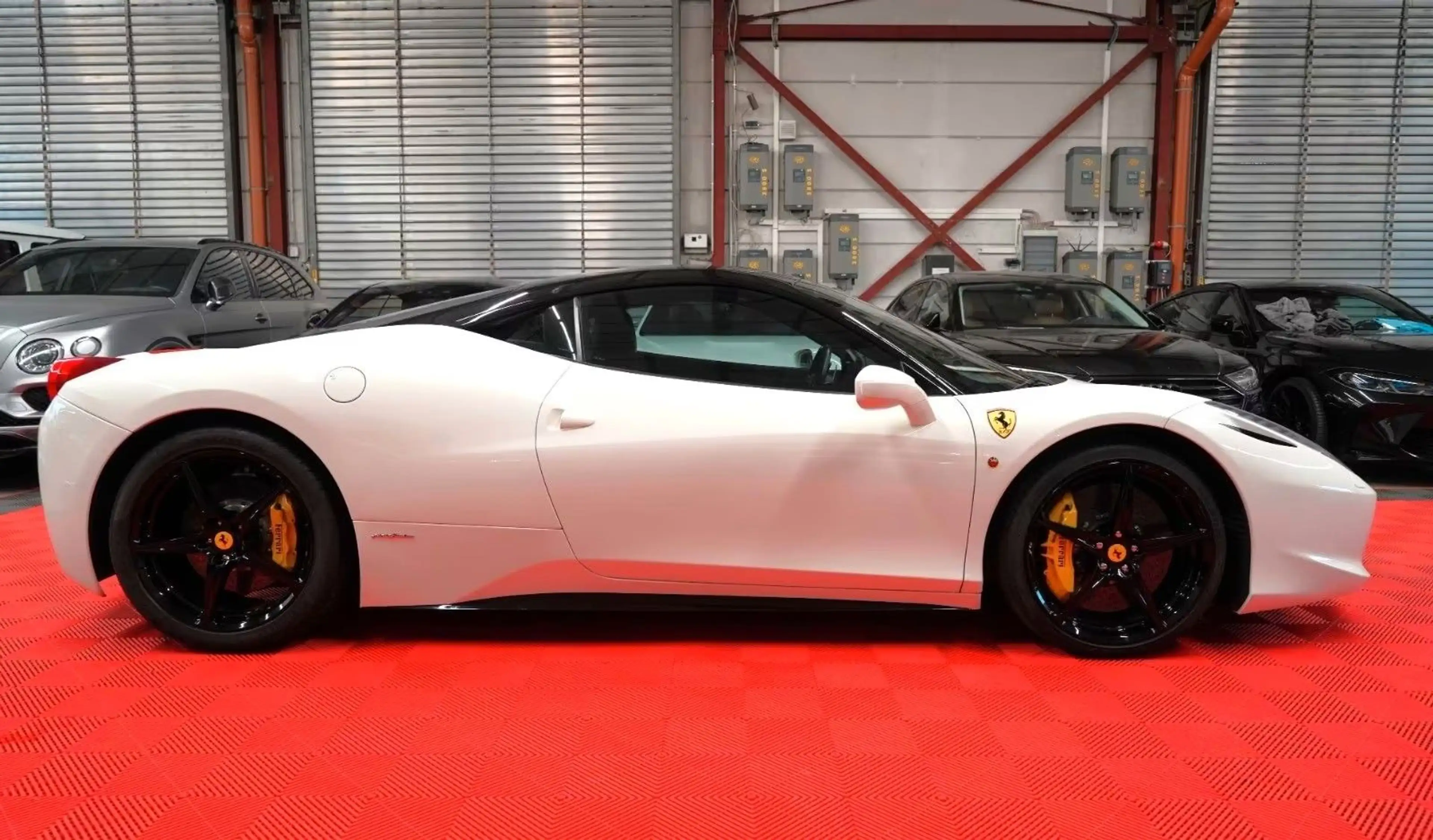 Ferrari 458 Italia Pininfarina *Unfallfrei* — photo 7