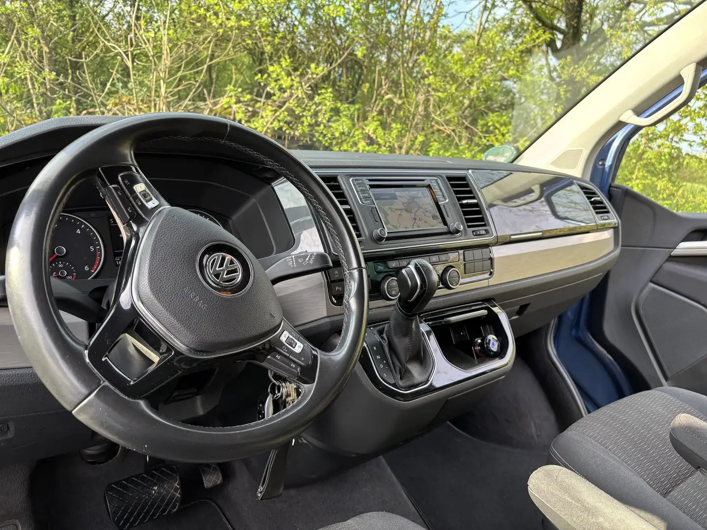 Volkswagen T6 Multivan DSG Lang Comfortline - 2