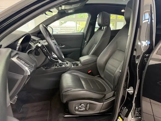 Jaguar E-Pace view 15
