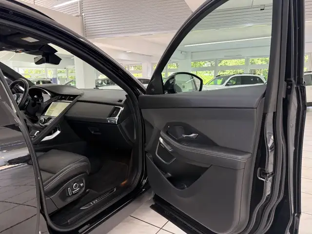 Jaguar E-Pace view 8