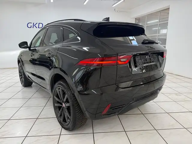 Jaguar E-Pace view 2