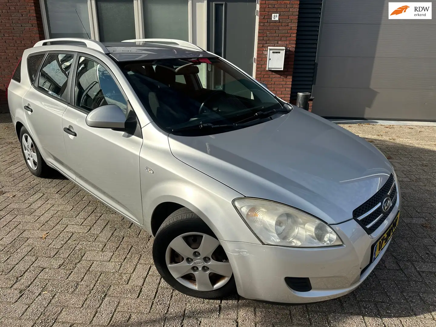 Kia Ceed / cee'd Sporty Wagon 1.6 X-tra / Airco / NAP Gris - 1
