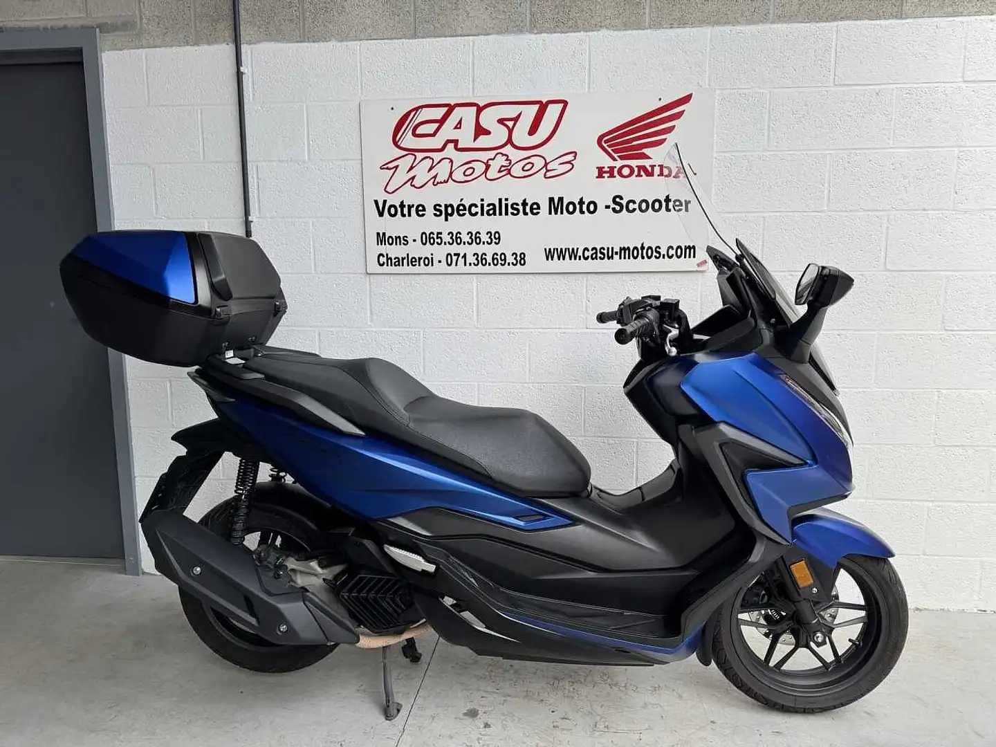 Honda Forza 125 Bleu - 1