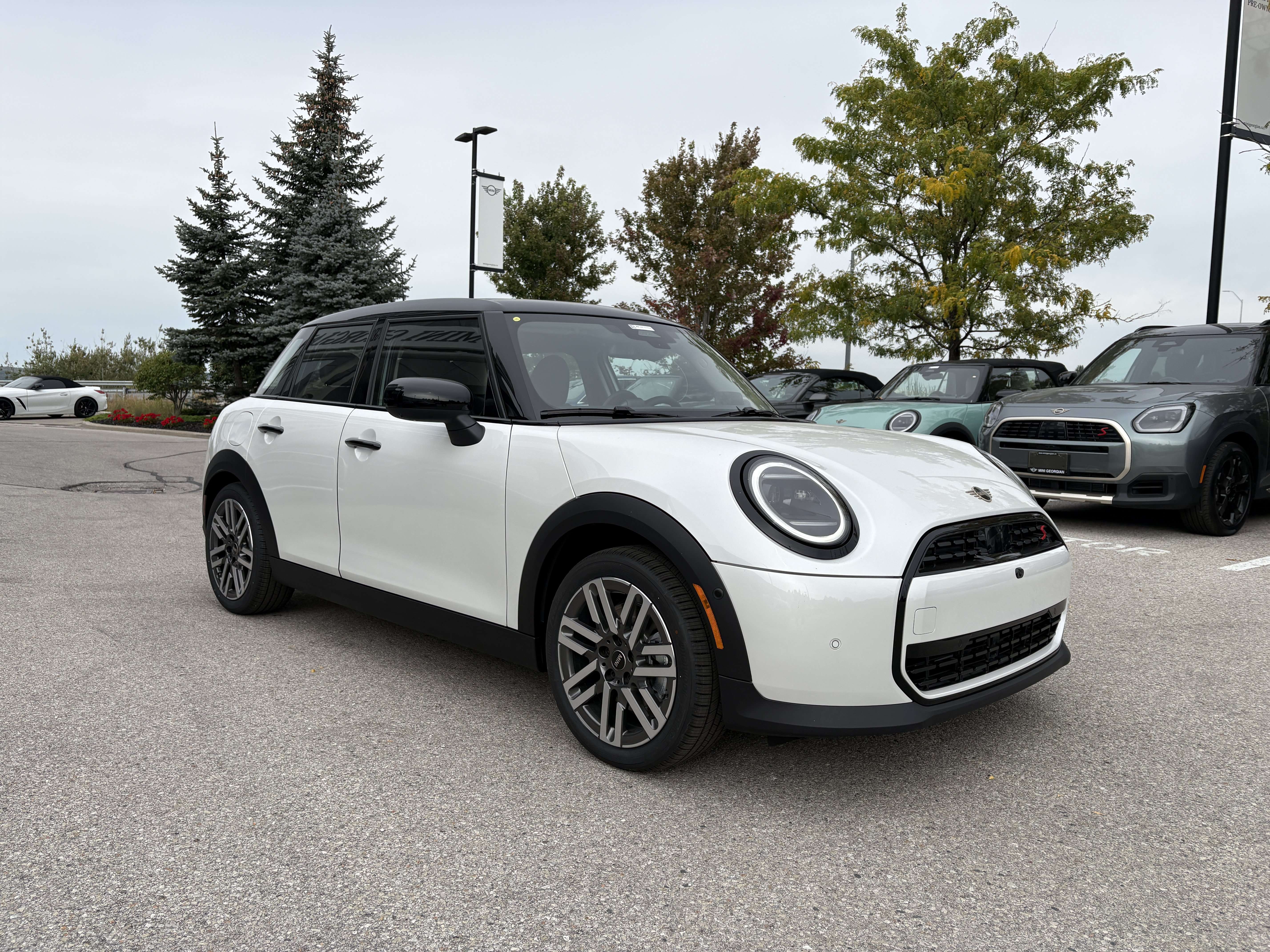 2027 MINI 5 Door