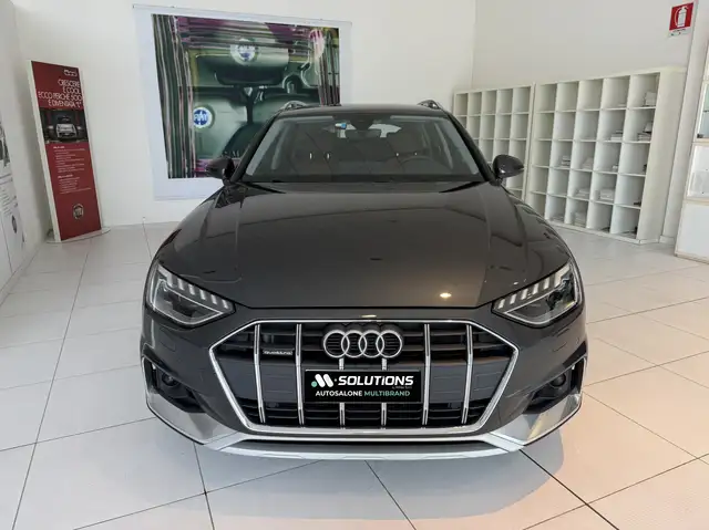 Audi A4 allroad A4 Allroad 40 2.0 tdi S-tronic Identity Contrast