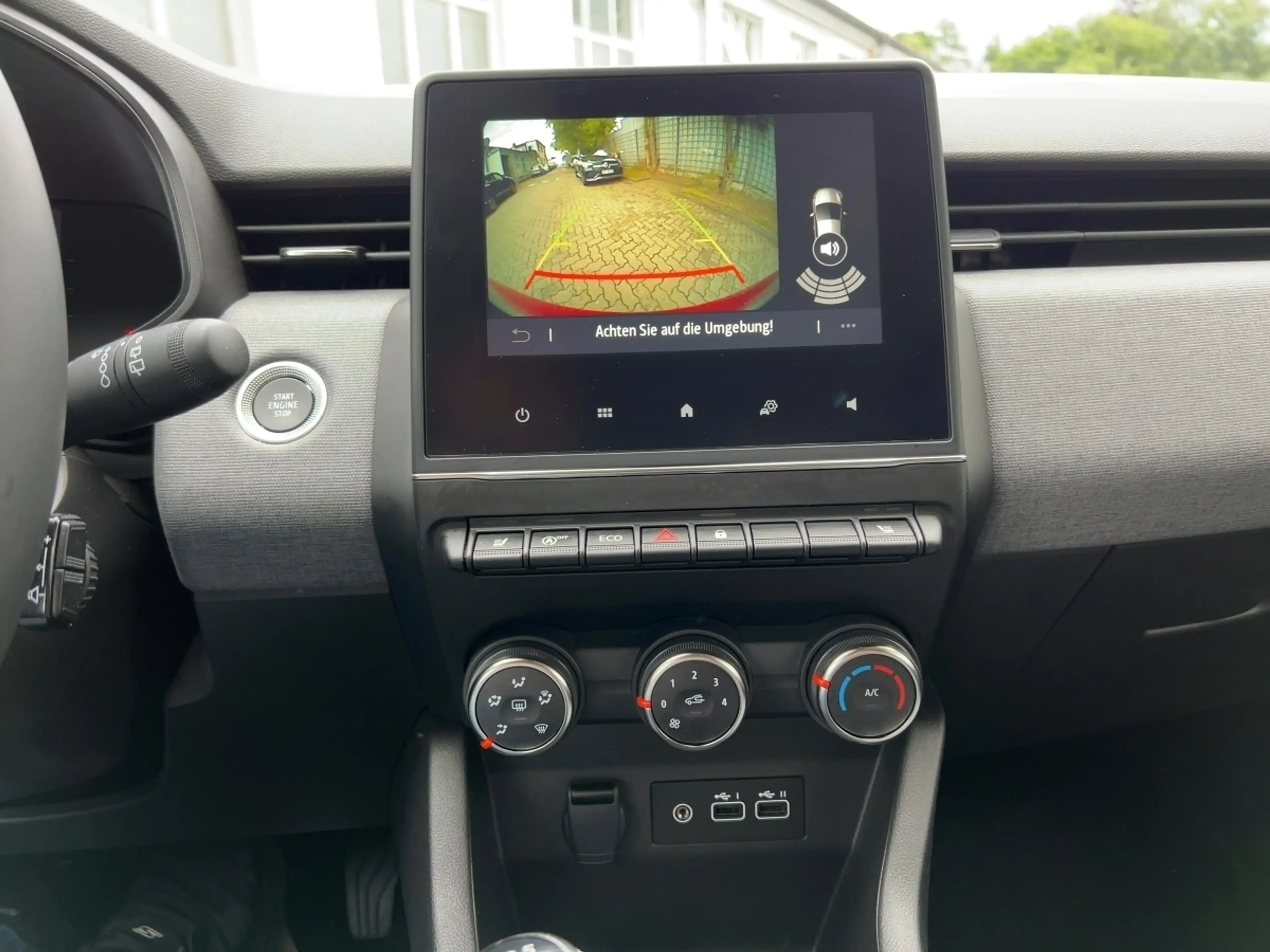 Renault Clio EVOLUTION TCe 90 Apple CarPlay SHZ PDC KLIMA — photo 12