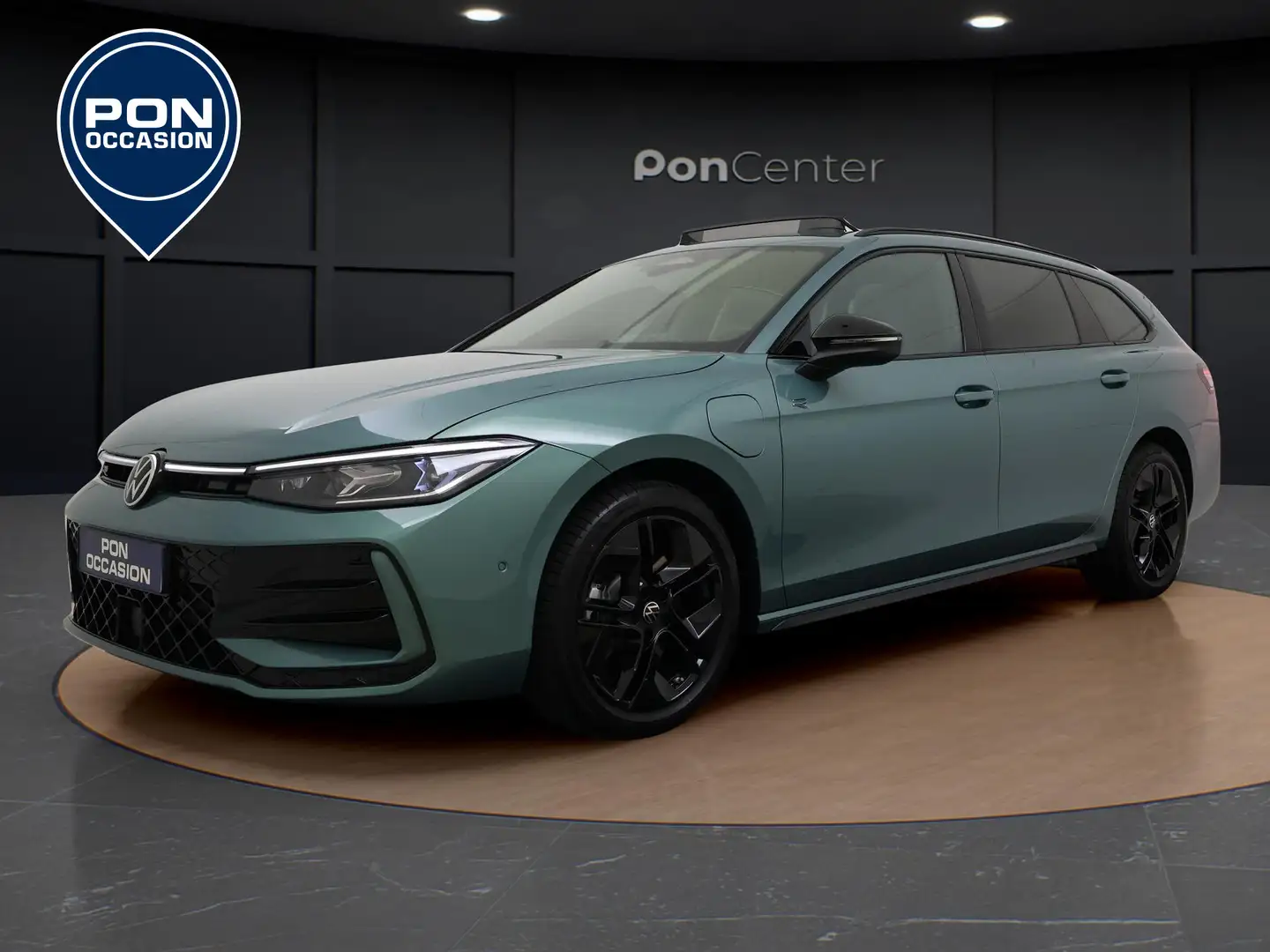 Volkswagen Passat Variant 1.5 eHybrid 272PK R-Line Business | Pano Dak | Tre Groen - 1