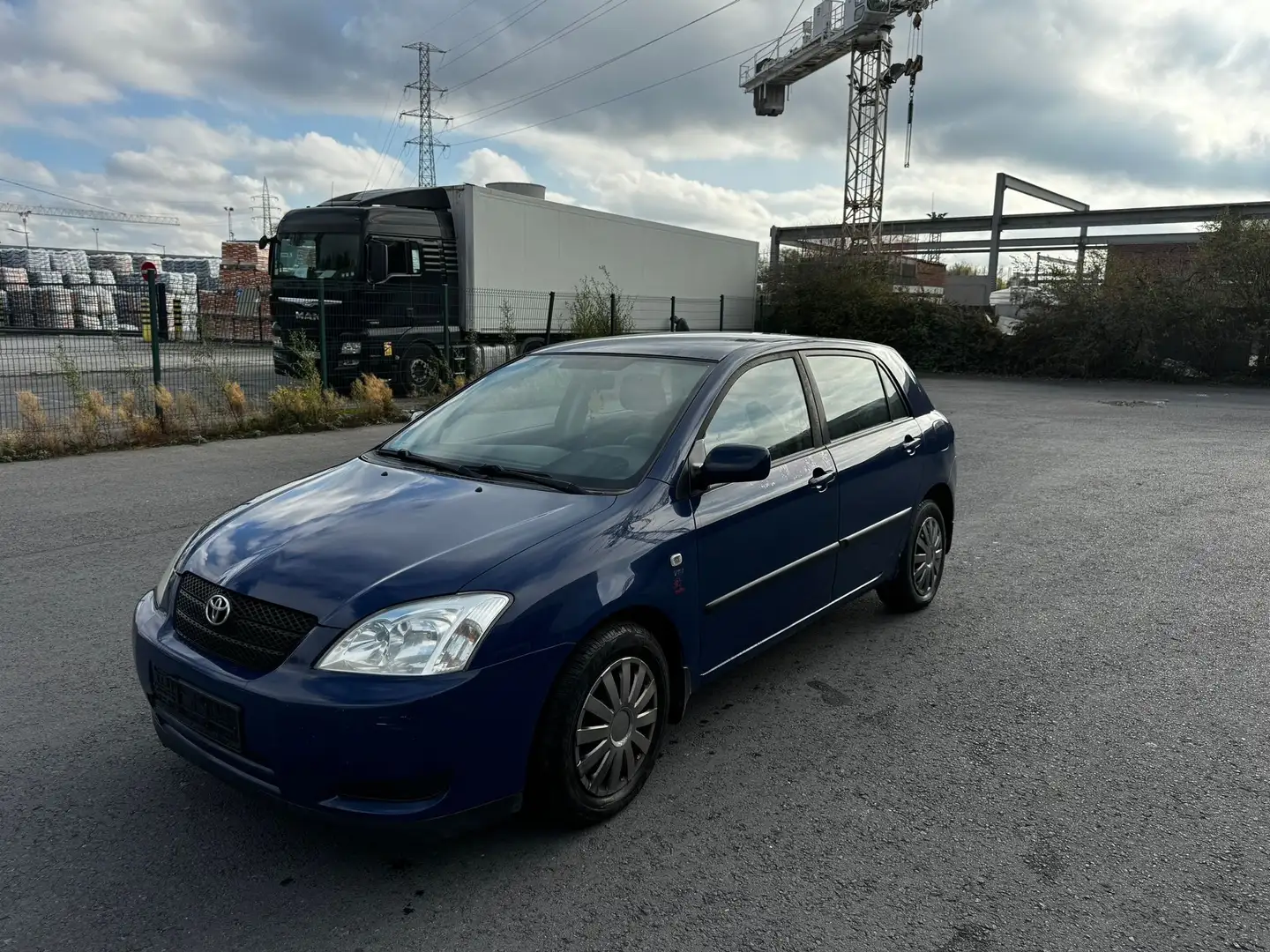 Toyota Corolla 1.4i VVT-i 16v Linea Luna Bleu - 1