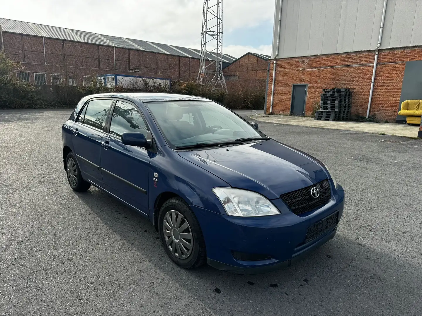 Toyota Corolla 1.4i VVT-i 16v Linea Luna Bleu - 2