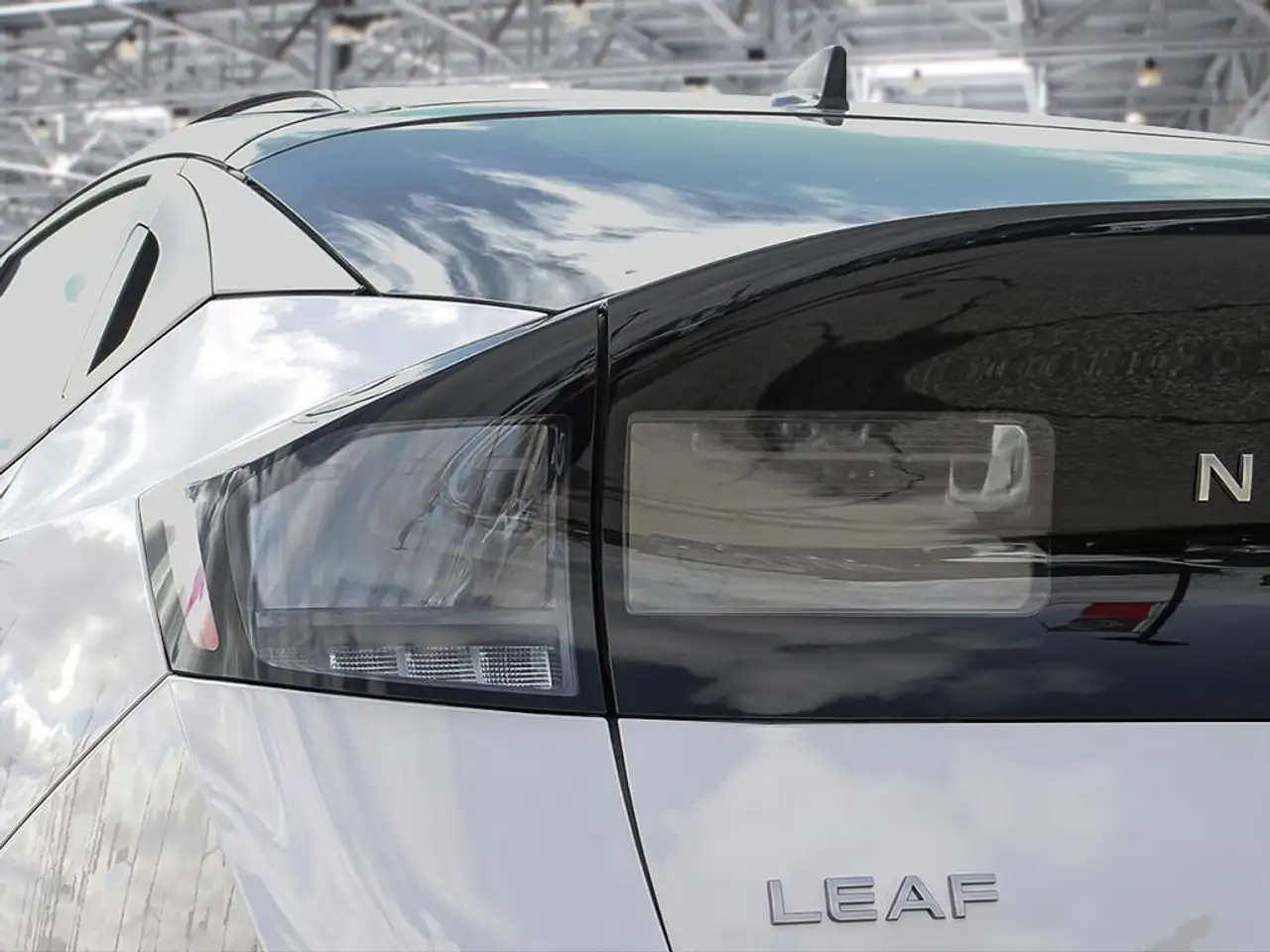 Nissan Leaf снимка Nissan Leaf